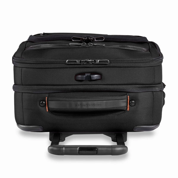 International 21" Carry On Expandable Spinner - ZXU121SPX
