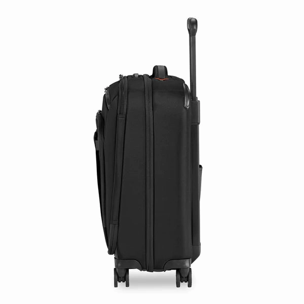 International 21" Carry On Expandable Spinner - ZXU121SPX