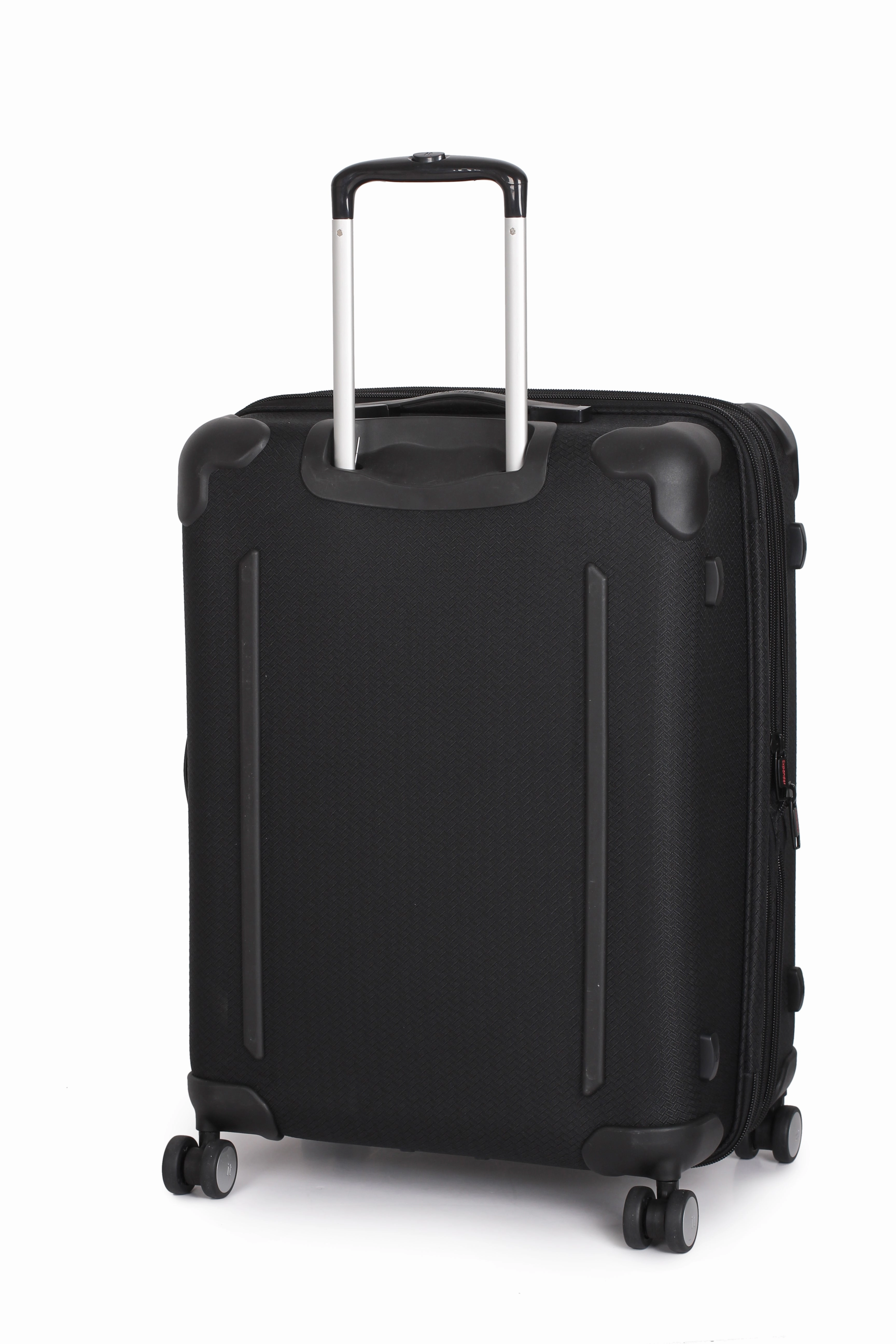 IT Luggage Defender 27.5" 4-Wheel Medium Luggage