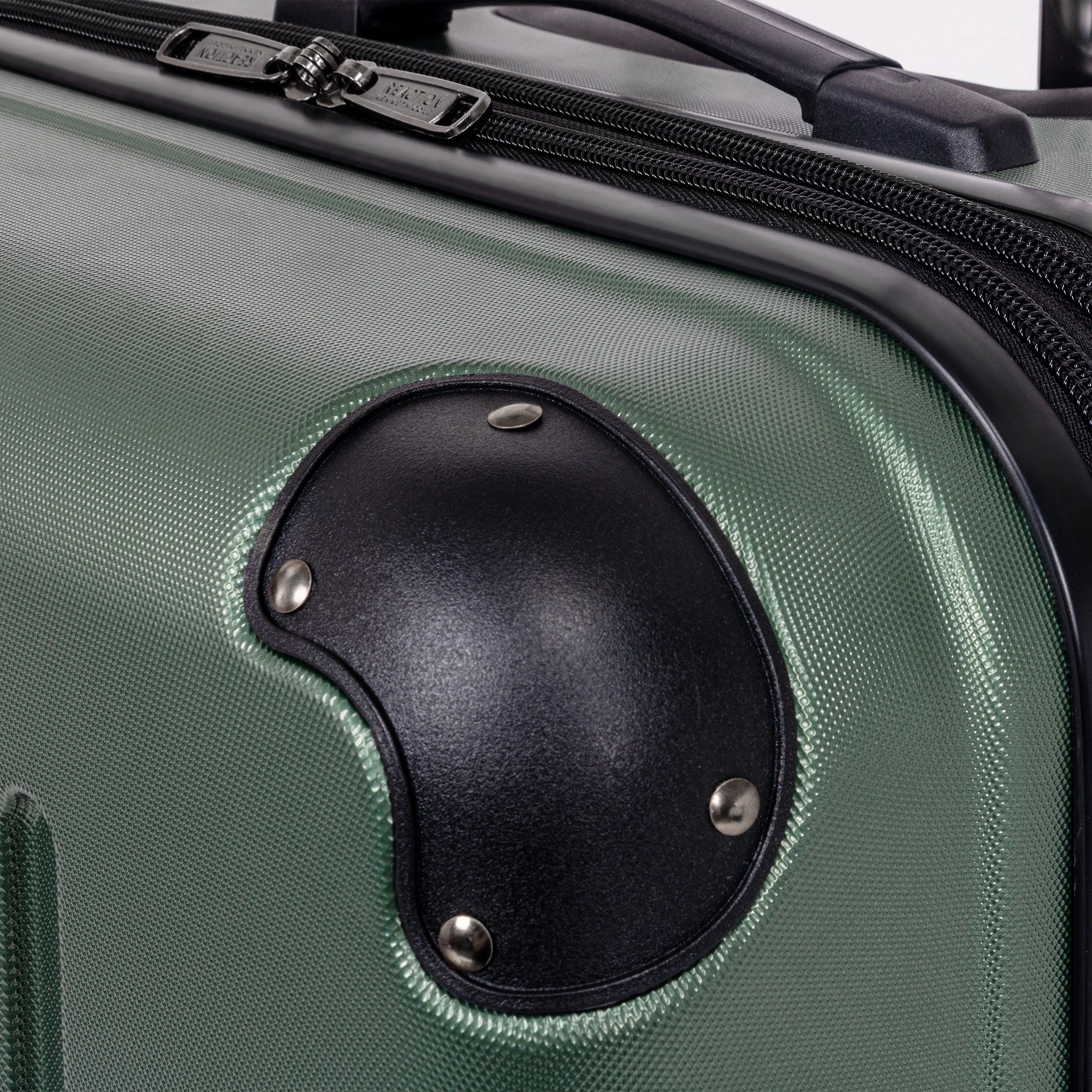 Kenneth Cole Reaction Renegade Hardside 8-Wheel Spinner Expandable 24'' Checked Luggage