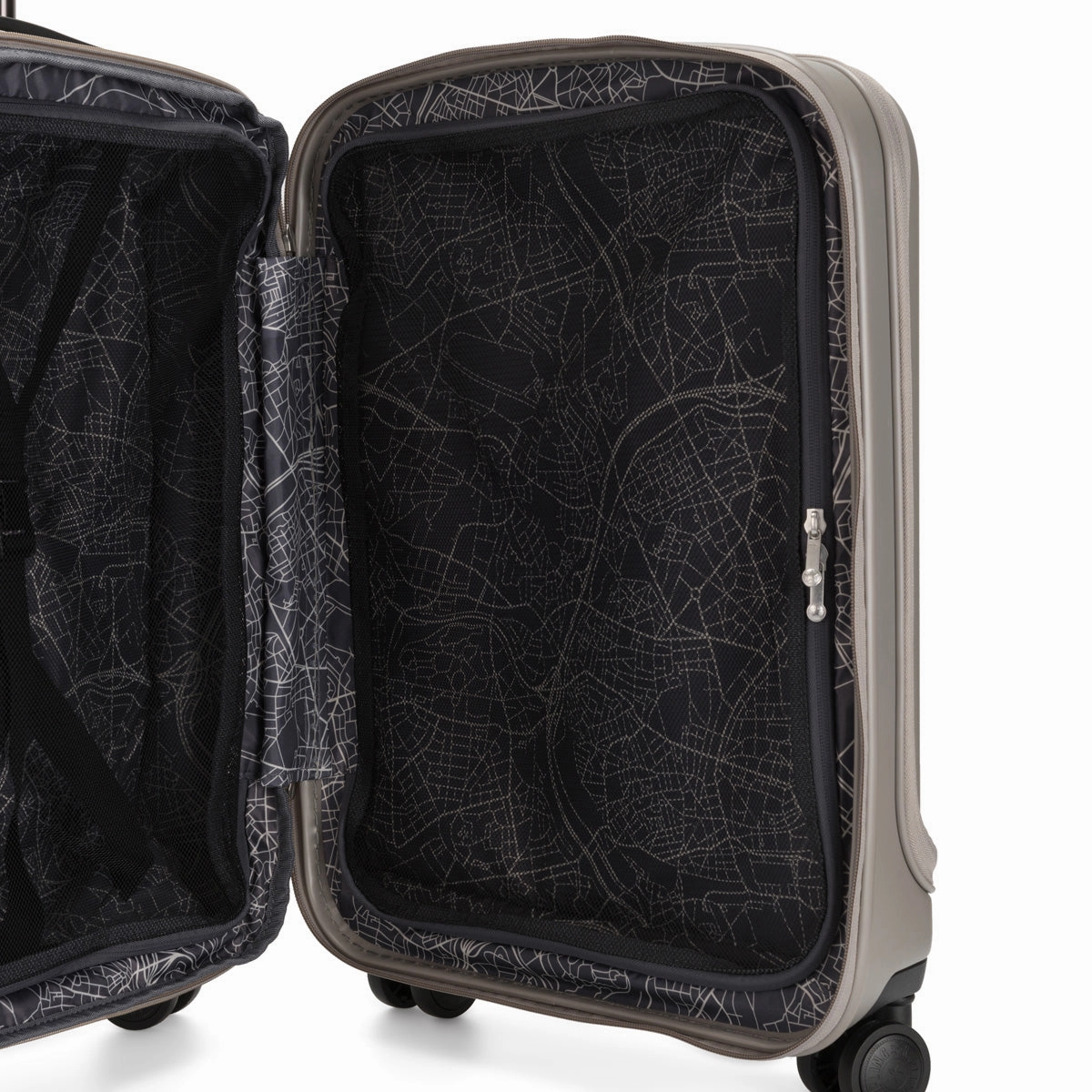 Kipling Curiosity 20" 4-Wheel Carry-On Luggage