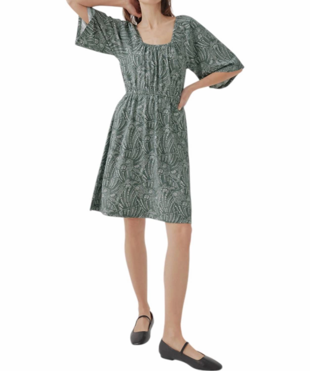 Luxe Jersey Flutter Sleeve Dress In Garden
