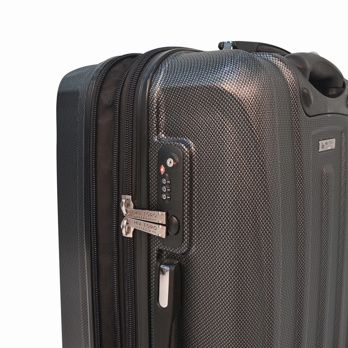 Mia Toro Tasca Fusion Hardside Spinner Carry On