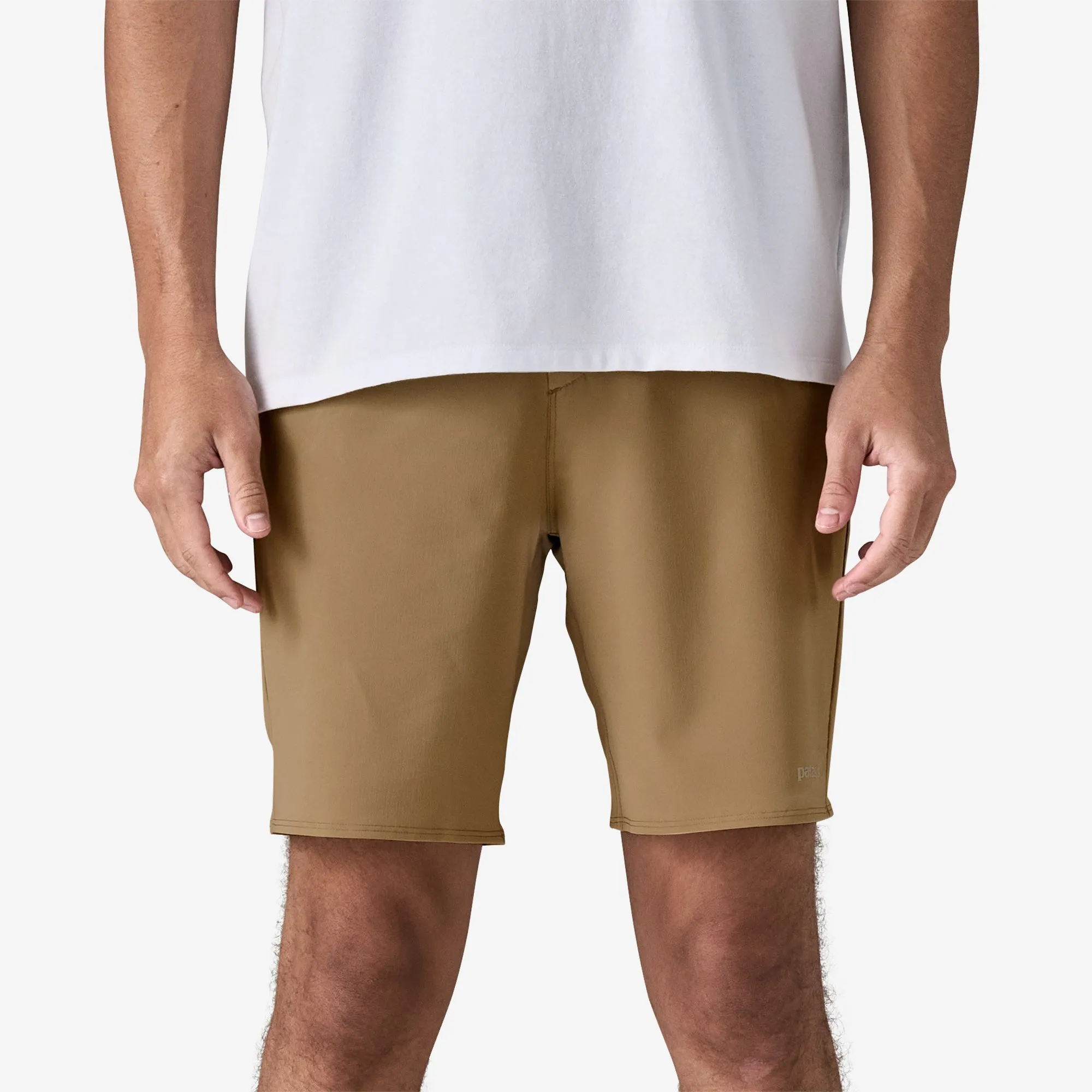 Welcome to choose our Men's Hydropeak Hybrid Walk Shorts - 18" , high-quality and factory price.