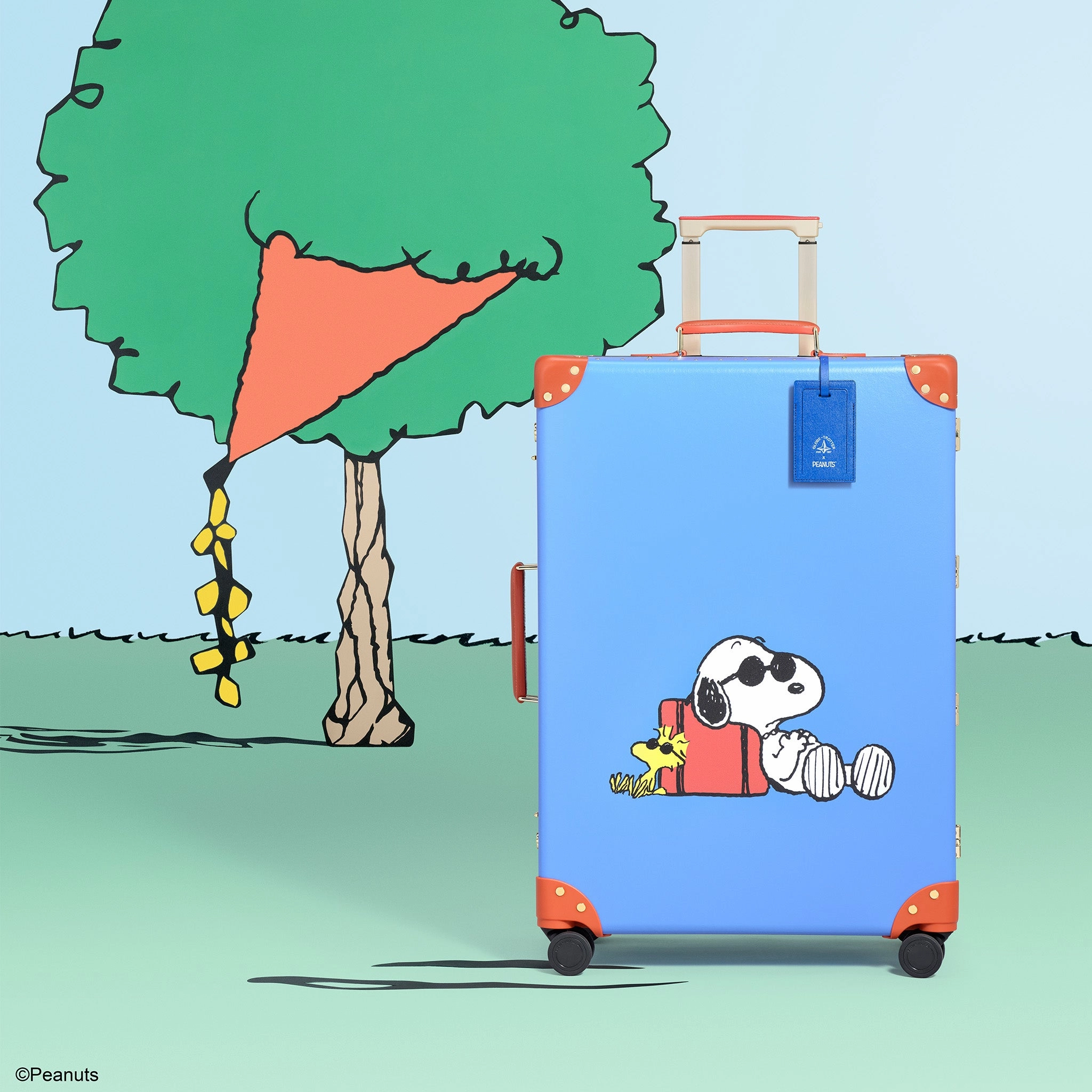 Peanuts  Large Check-In - 4 Wheels | Royal Blue/Orange/Gold