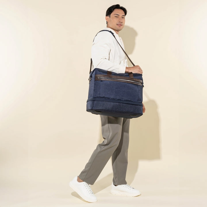 Platinum Elite Drop-Bottom Weekender #4092449