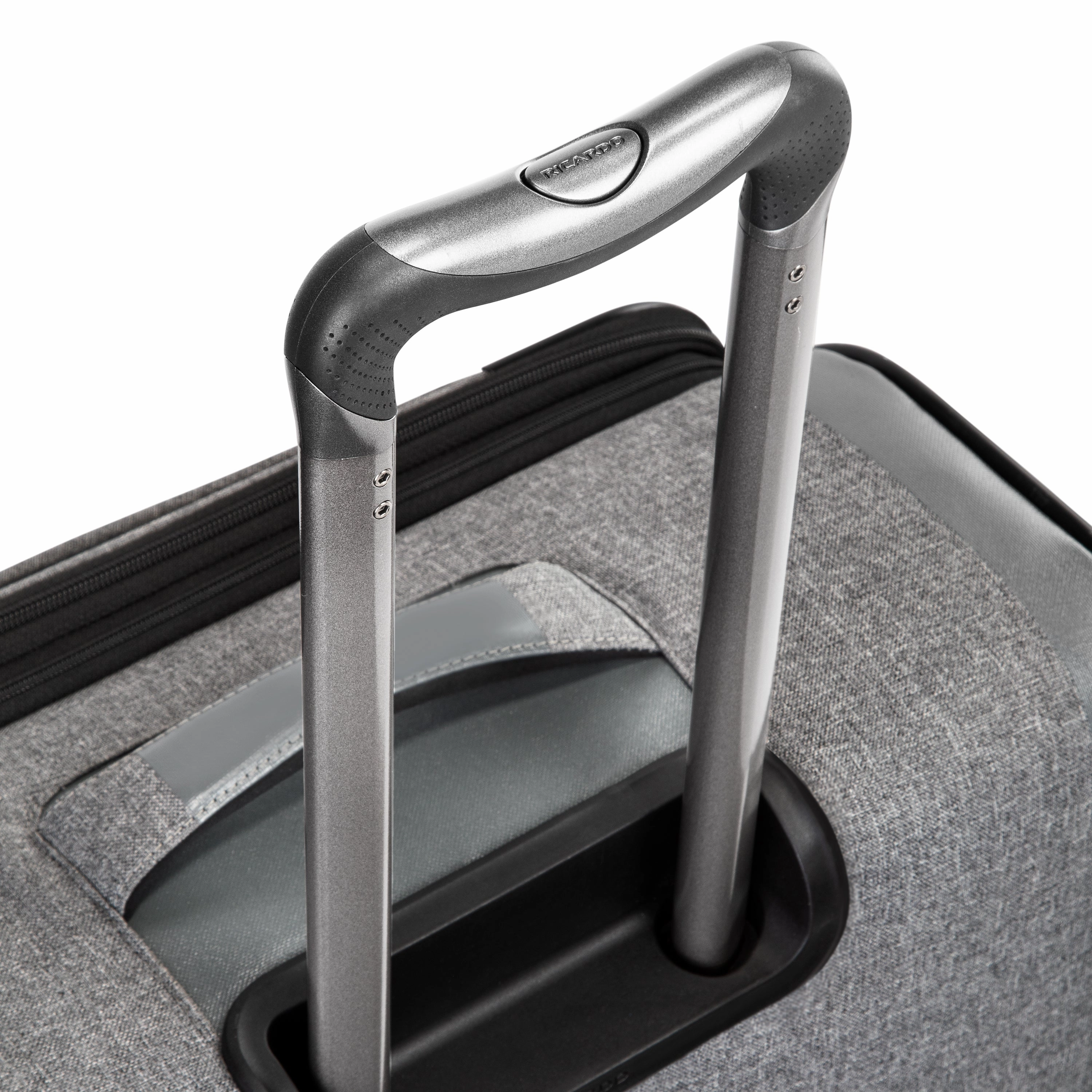 Ricardo Beverly Hills Malibu Bay 3.0 Spinner Luggage