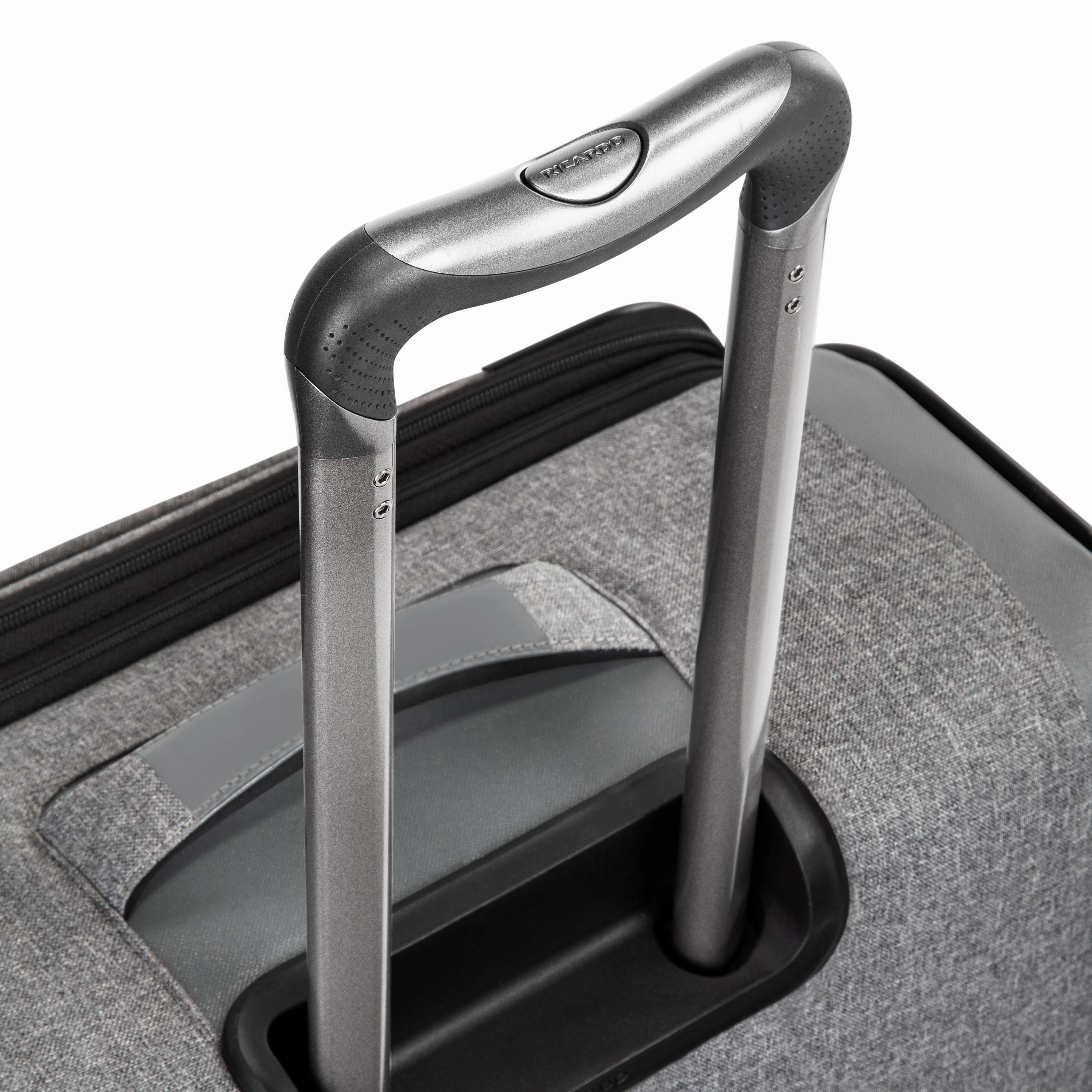 Ricardo Beverly Hills Malibu Bay 3.0 Spinner Luggage