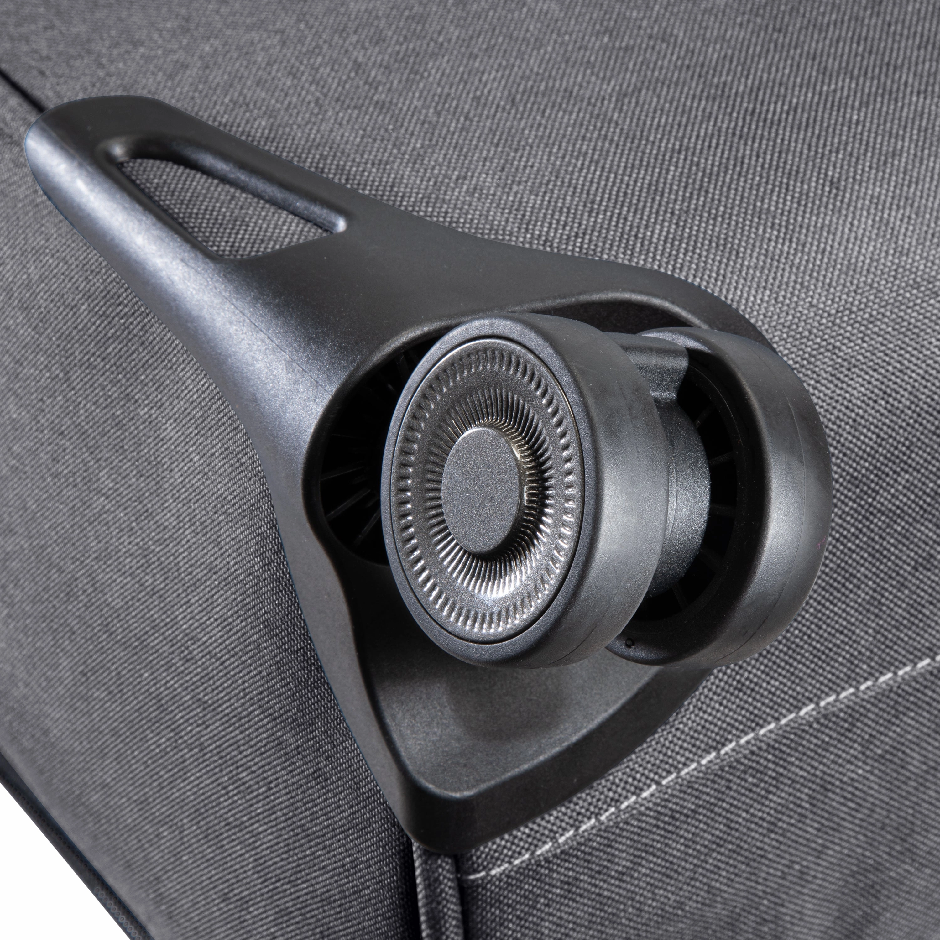 Ricardo Beverly Hills Malibu Bay 3.0 Spinner Luggage