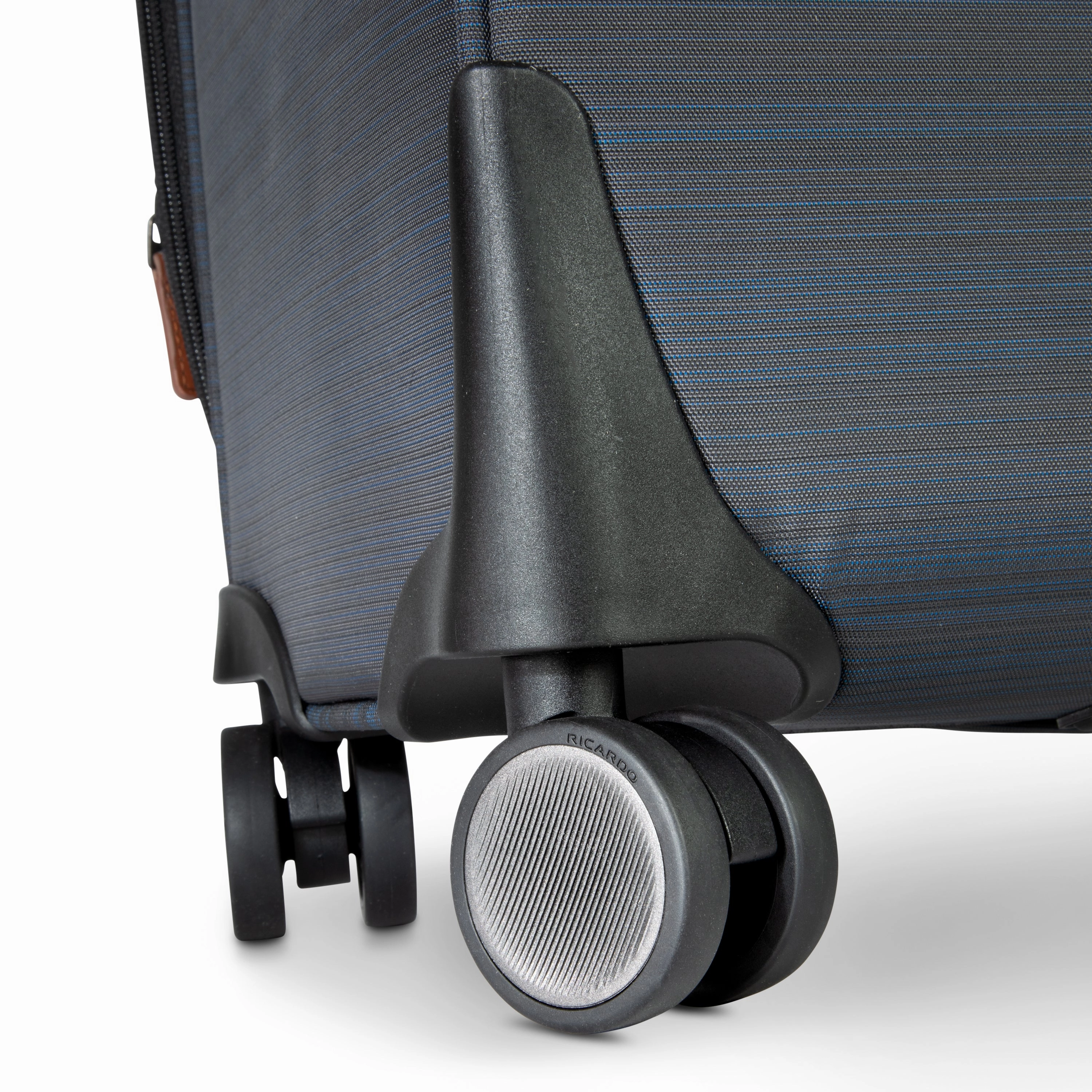 Ricardo Beverly Hills Montecito 2.0 Softside Expandable Luggage with Dual Spinning Wheels, 25" Check In
