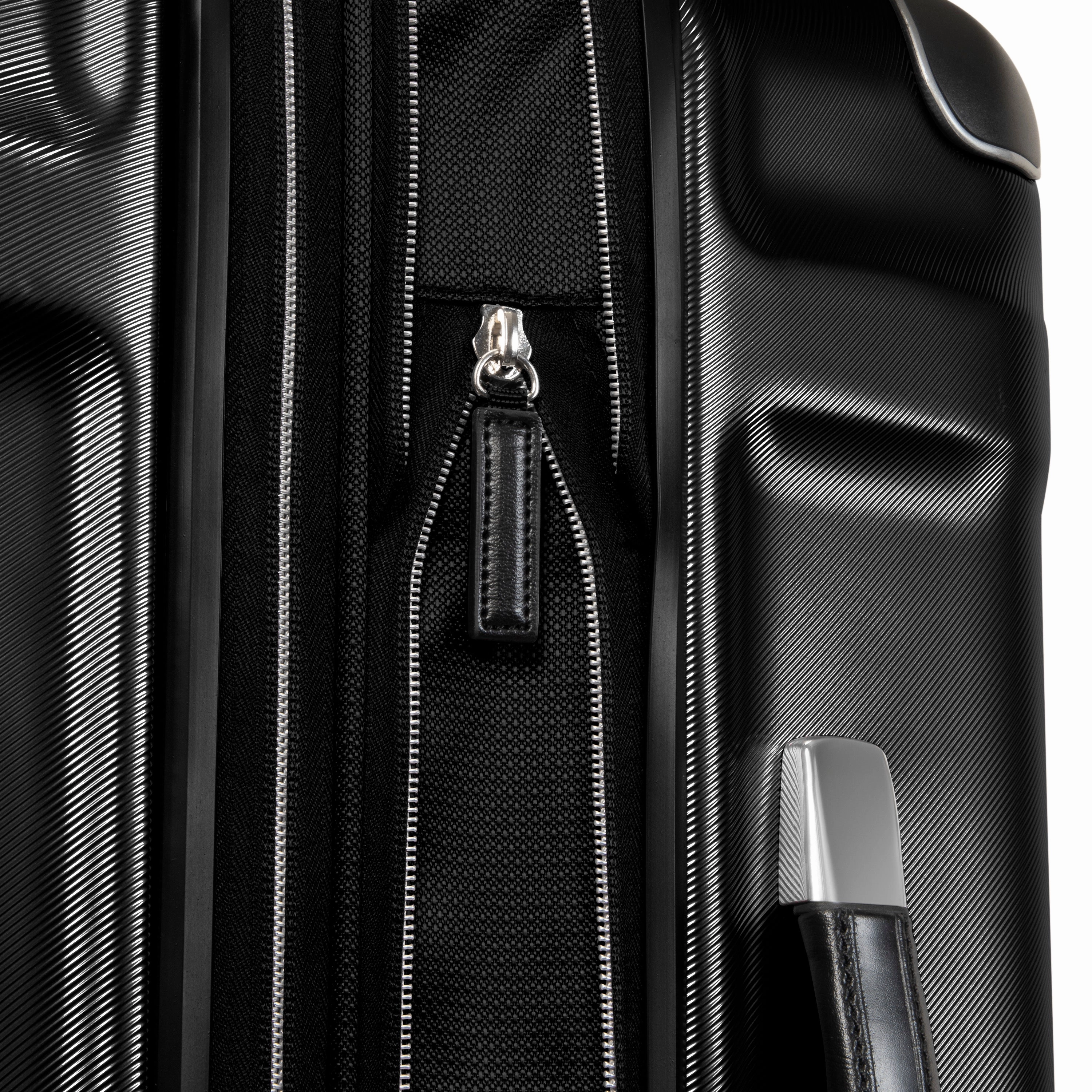 Ricardo Beverly Hills Rodeo Driver Collection Medium Check-In 4-Wheel Medium Luggage