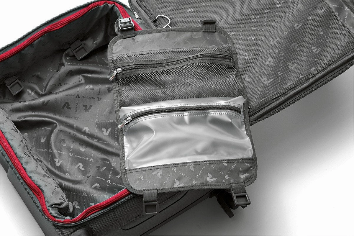 Roncato Uno Soft Deluxe 22" 4-Wheel Carry-On Luggage