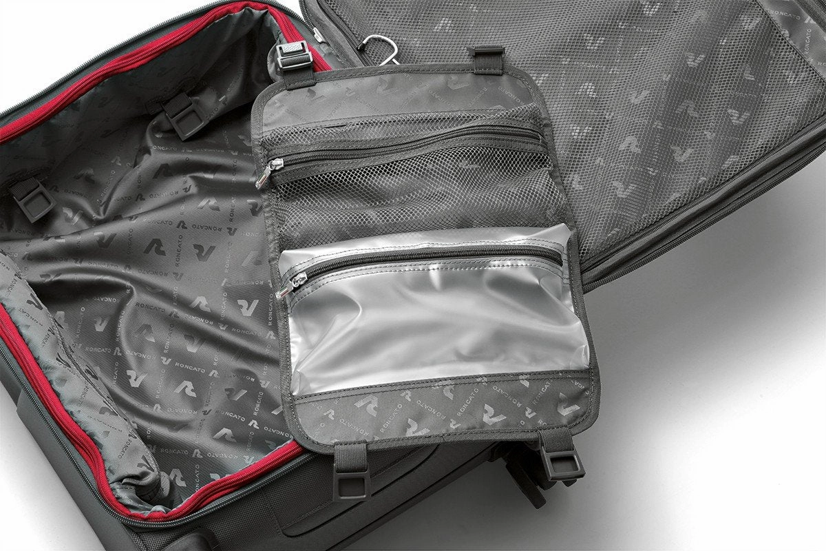 Roncato Uno Soft Deluxe 22" 4-Wheel Carry-On Luggage