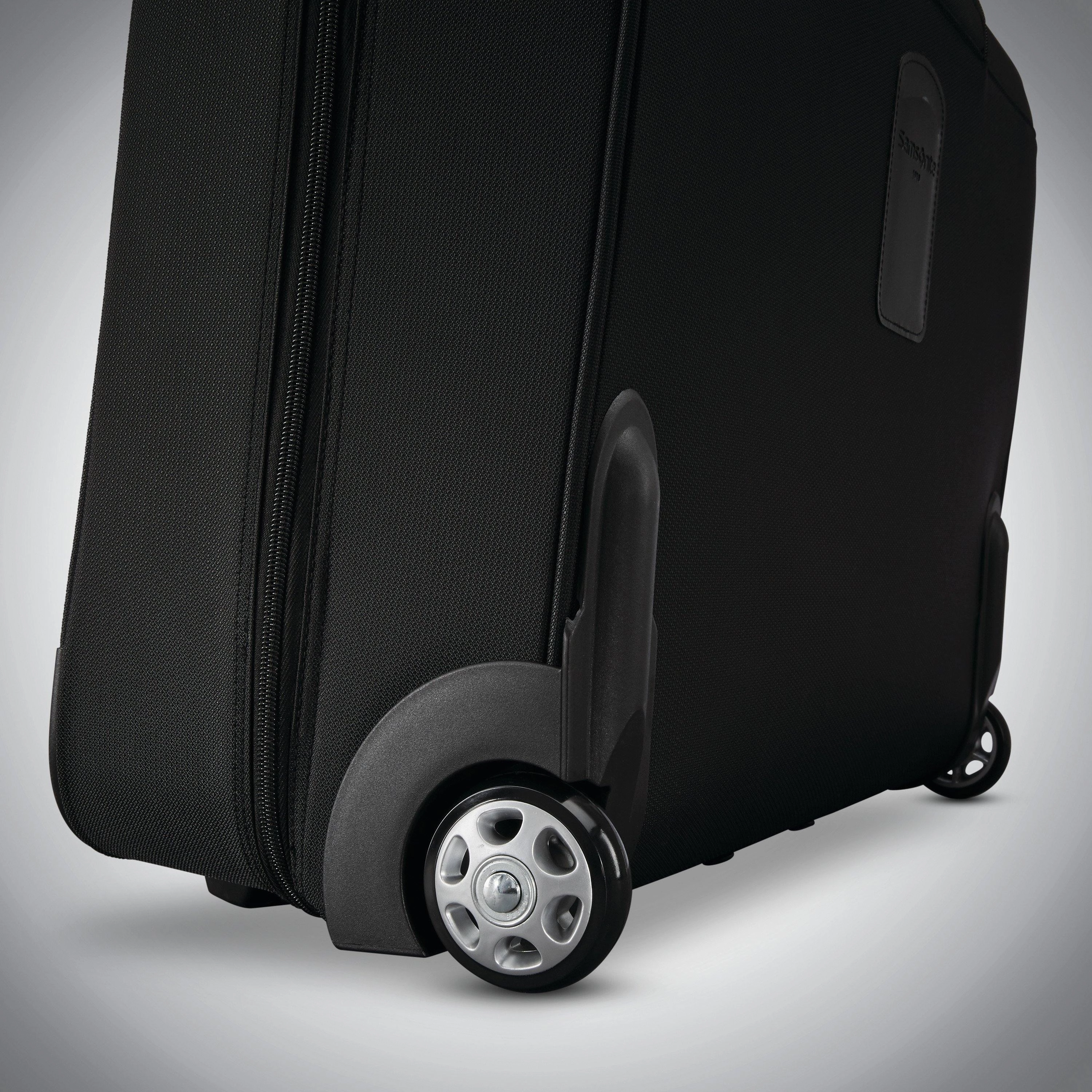 Samsonite Advena Wheeled Ultravalet Garment Bag