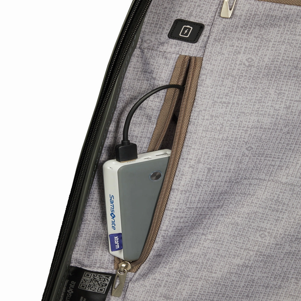 Samsonite C-LITE 20 Inch Carry On Hardside Spinner Luggage