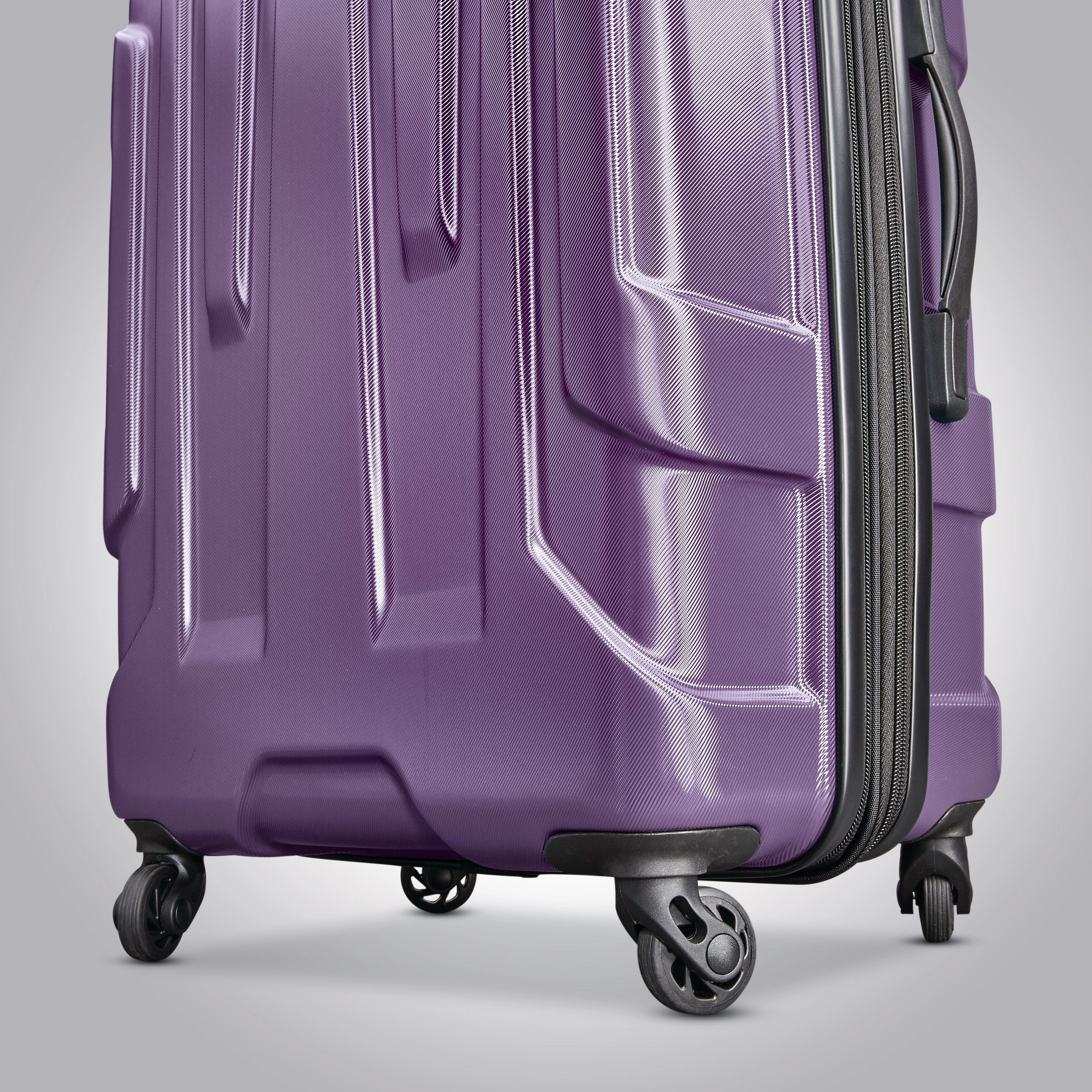 Samsonite Centric 24-inch Hardside Spinner