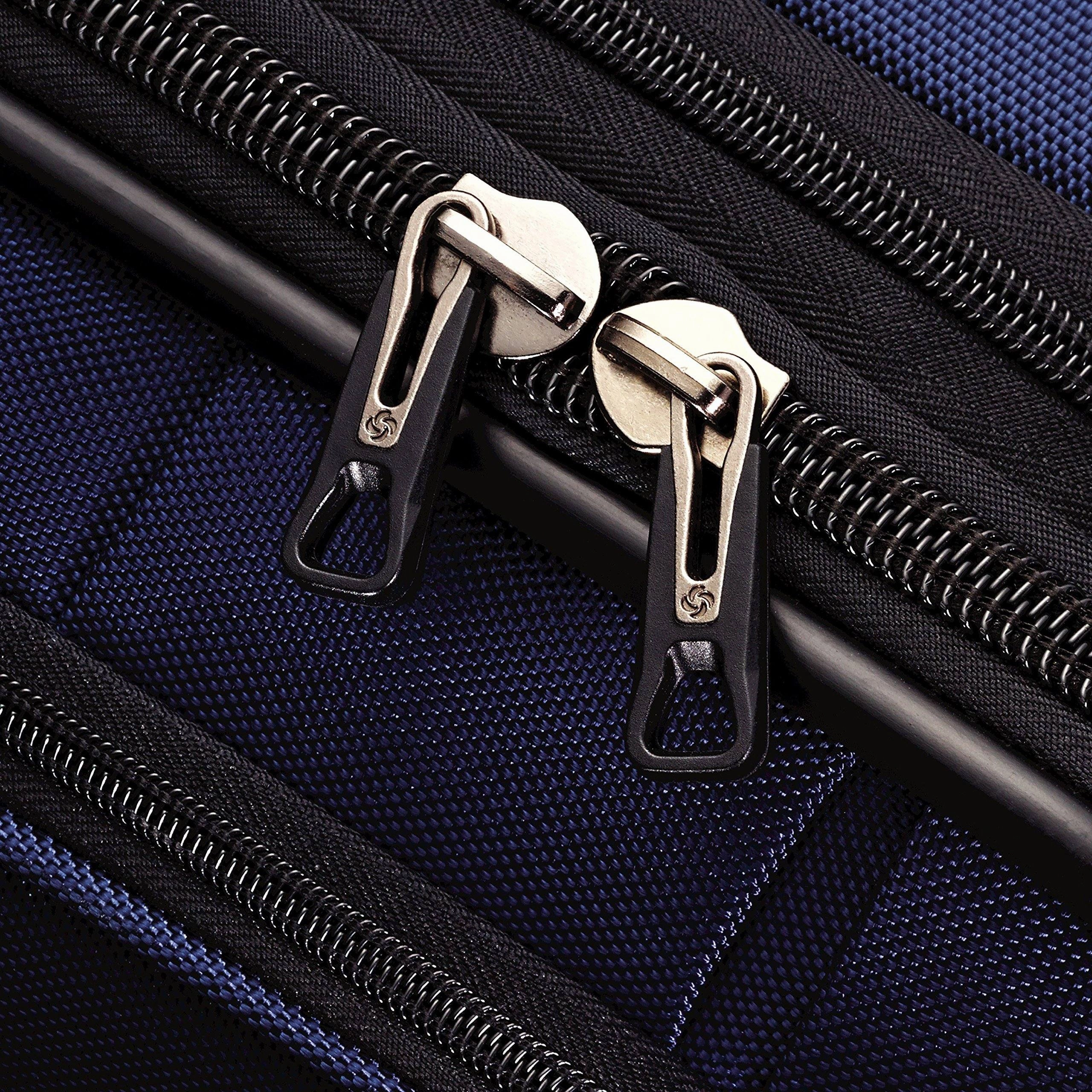 Samsonite DKX 25" 4-Wheel Medium Luggage