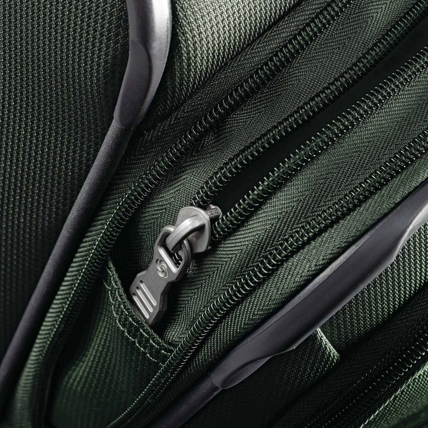 Samsonite Eco-Glide 25" 4-Wheel Medium Luggage
