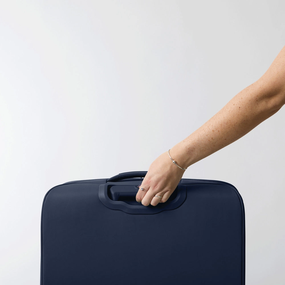 Samsonite Elevation Softside Large Expandable Spinner
