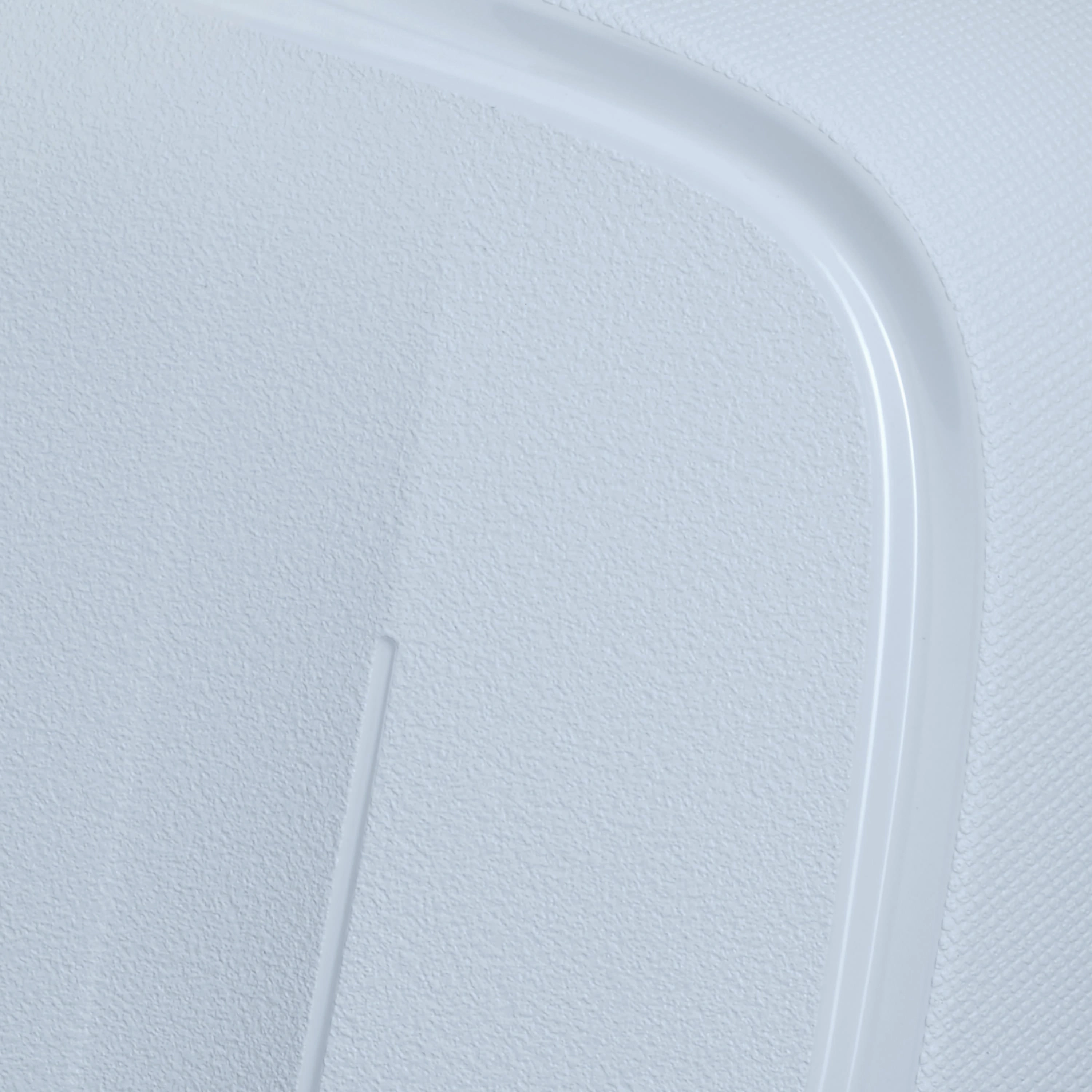 Samsonite Essens Spinner Medium Luggage