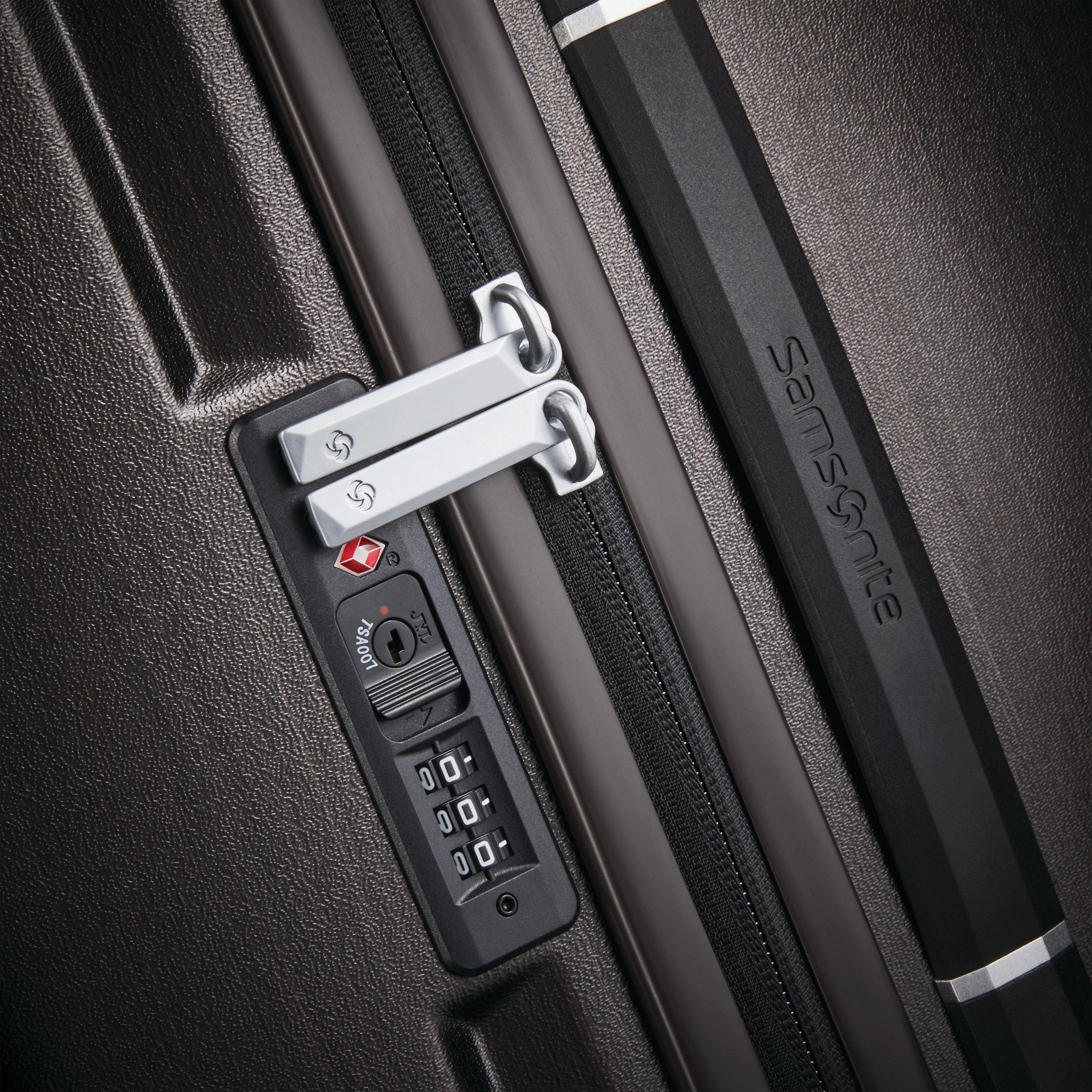 Samsonite Etude 28" 4-Wheel Medium Luggage