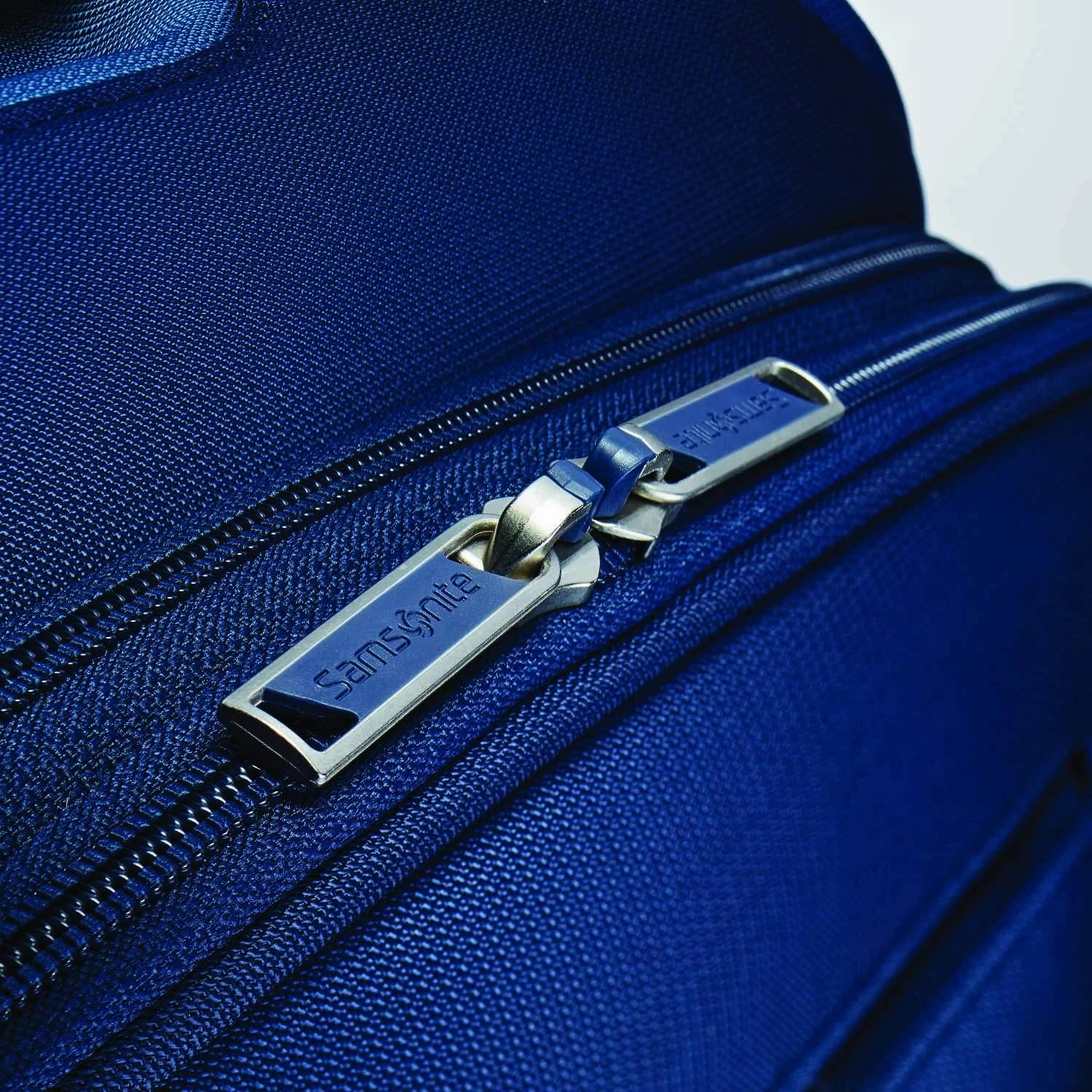 Samsonite Flexis 19" Expandable Spinner