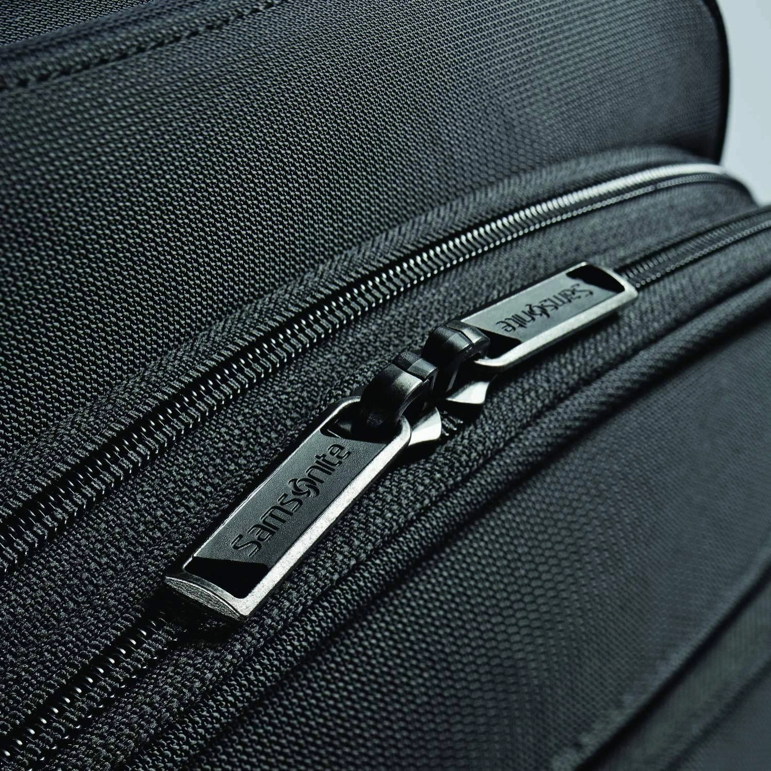 Samsonite Flexis 30" Expandable Spinner