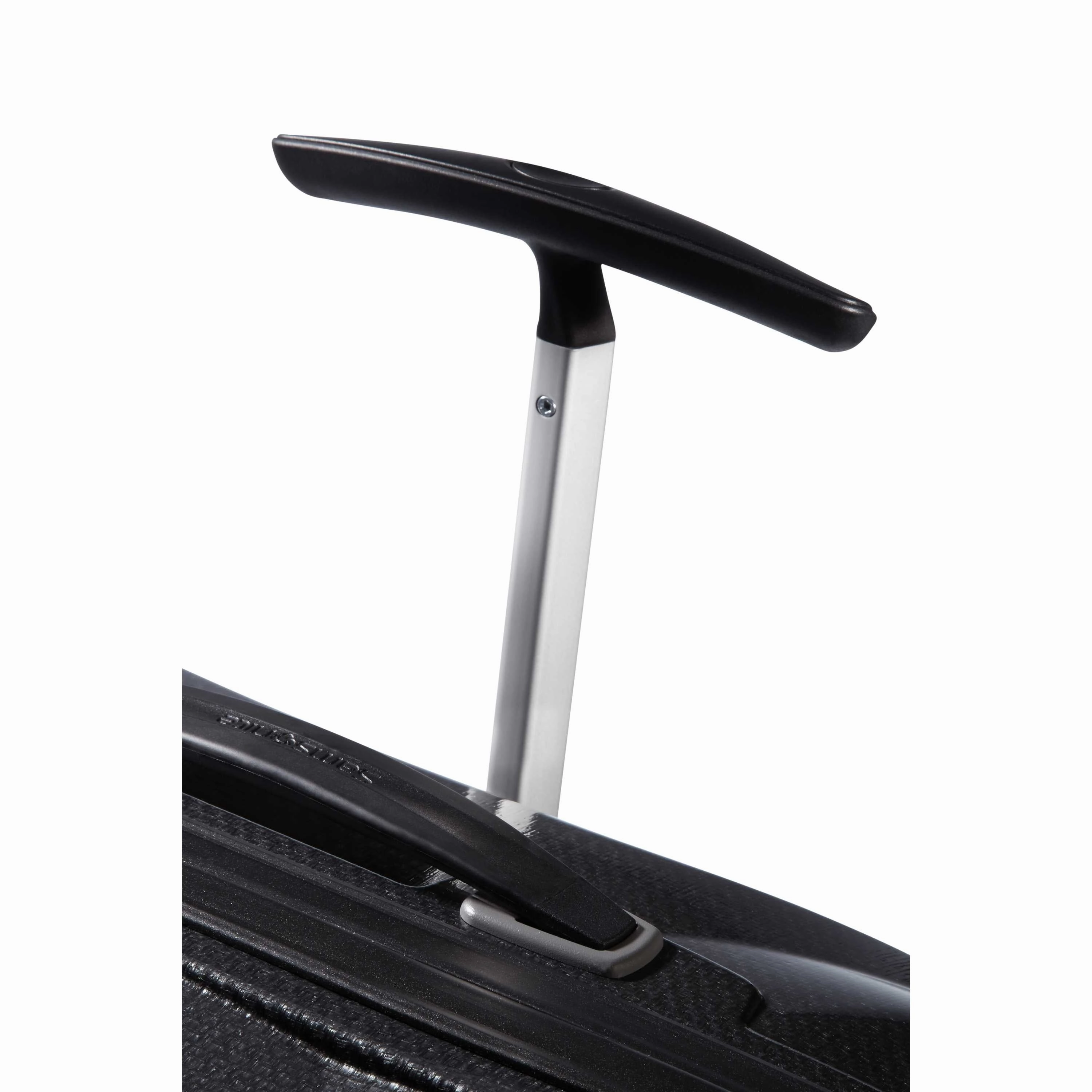 Samsonite Lite-Shock Spinner Carry-On