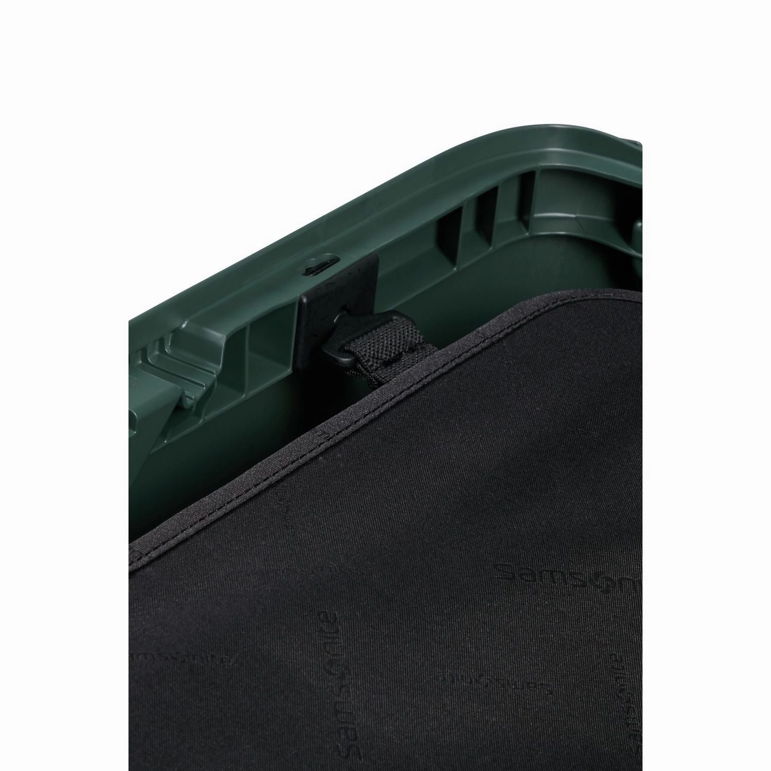 Samsonite Magnum ECO Carry-On Spinner