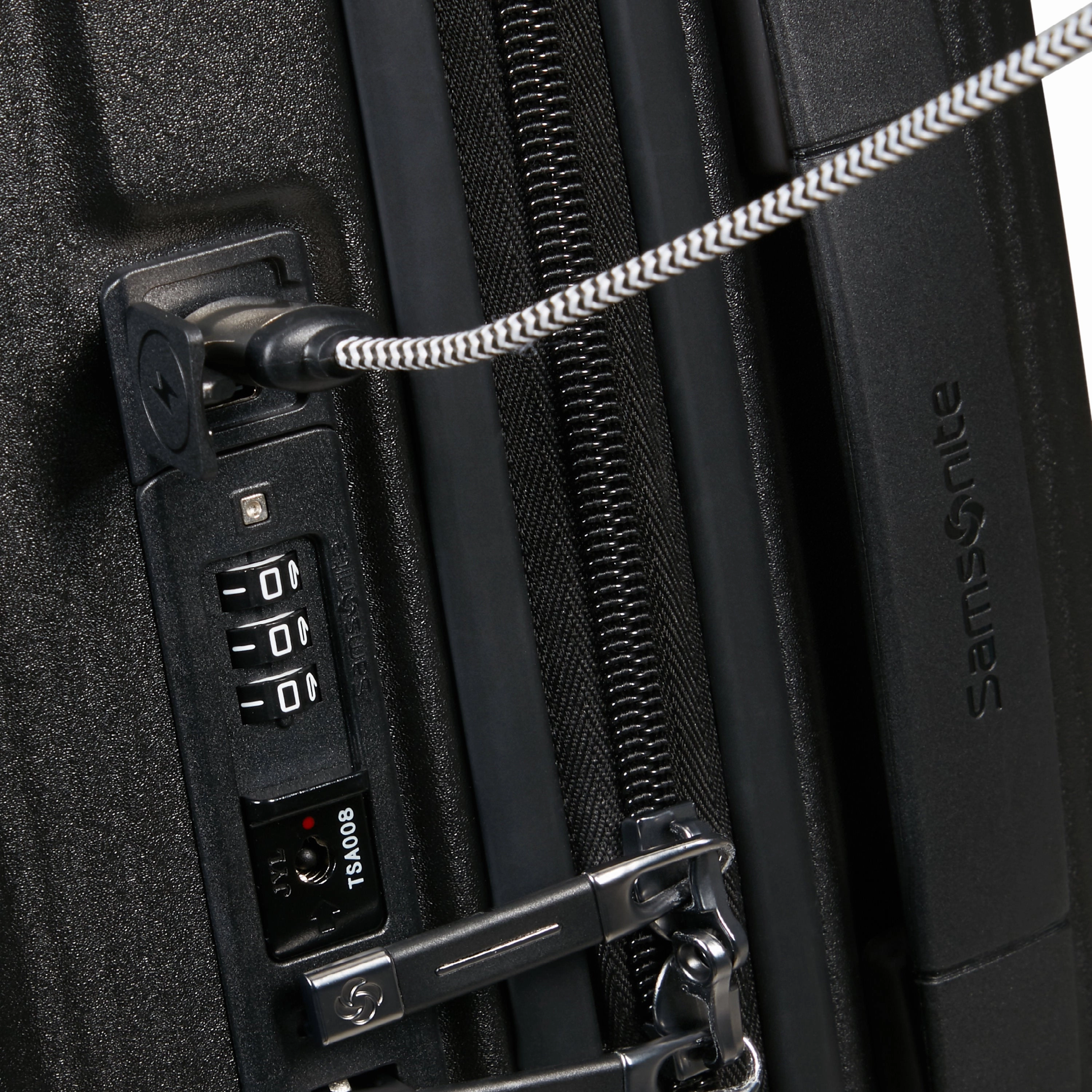 Samsonite Nuon Expandable Carry On Luggage