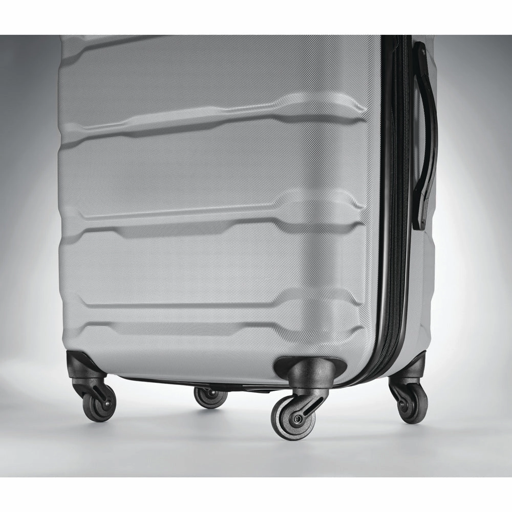 Samsonite Omni PC 20" Hardshell 4-Wheel Carry-On Luggage