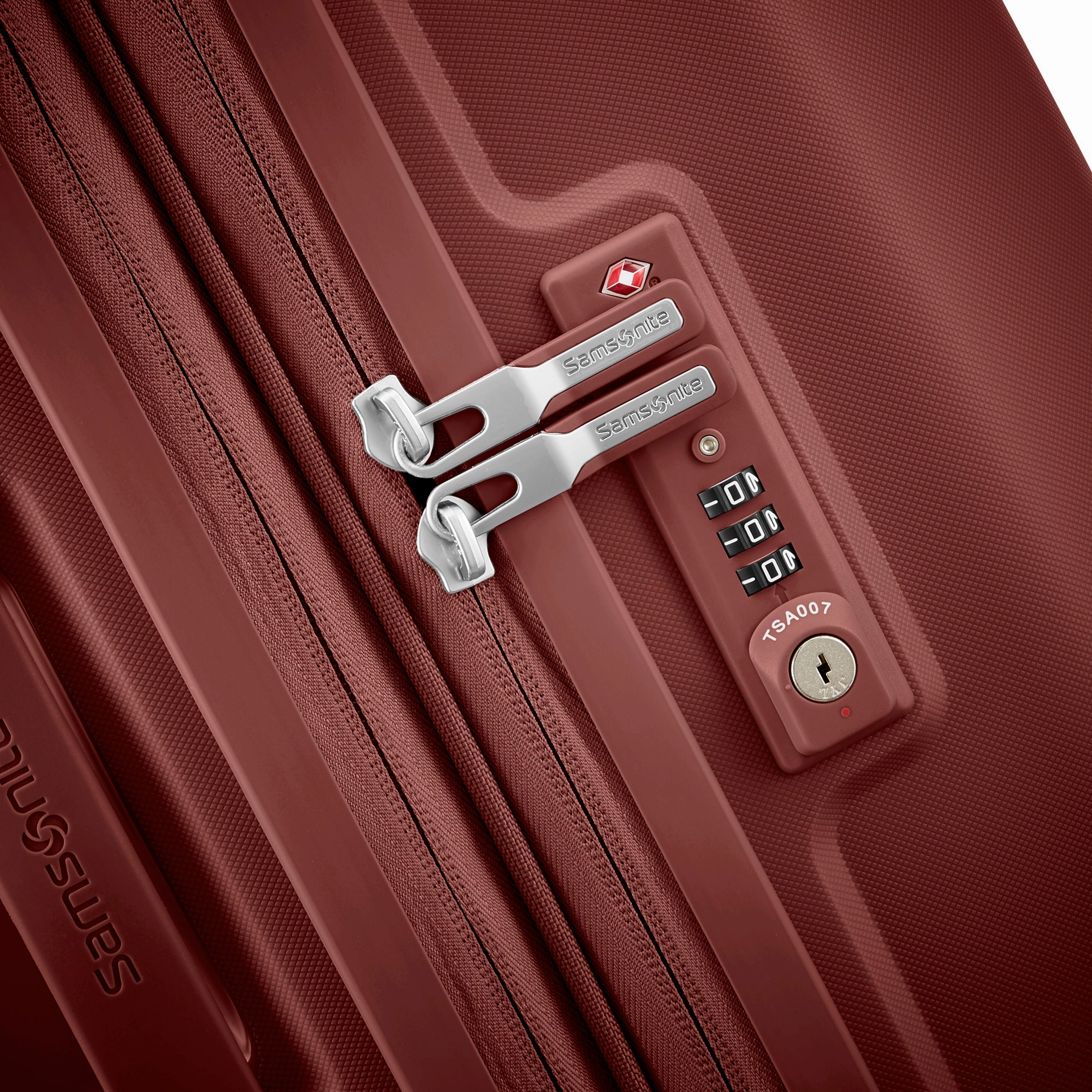 Samsonite Outline Pro Medium Expandable Spinner Luggage