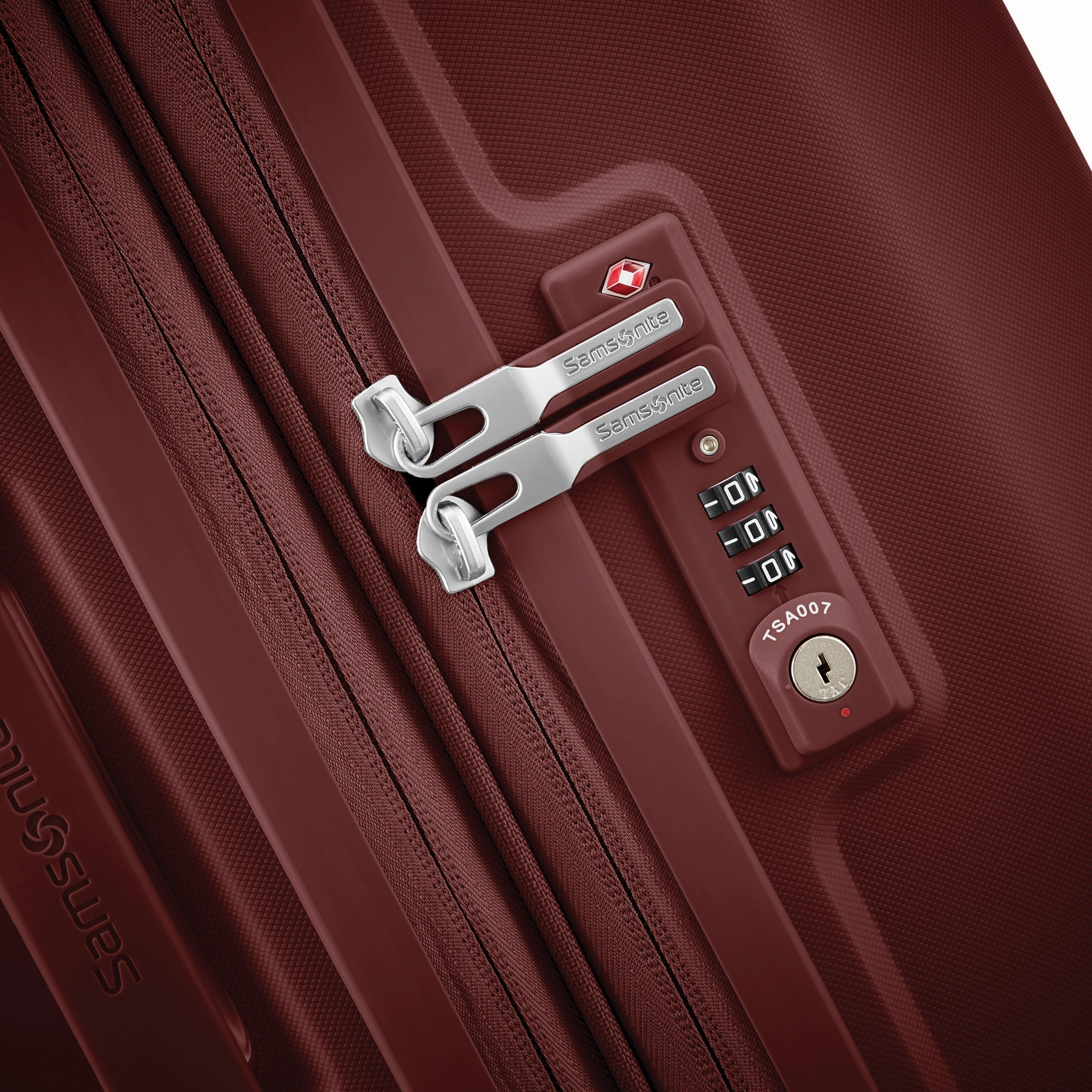Samsonite Outline Pro Medium Expandable Spinner Luggage