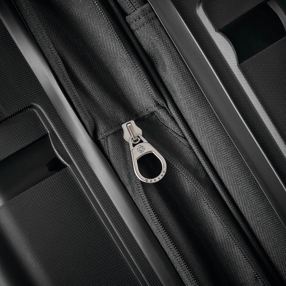 Samsonite Outline Pro Medium Spinner
