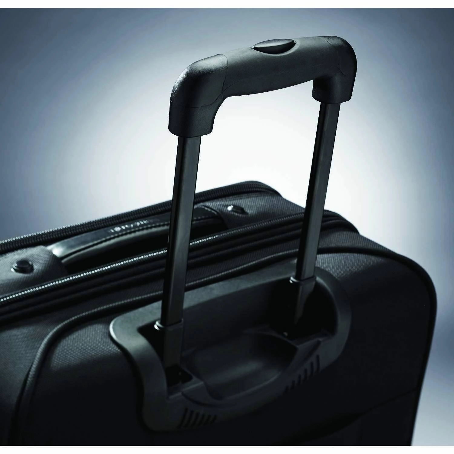 Samsonite Pro 4 DLX Upright Mobile Office PFT