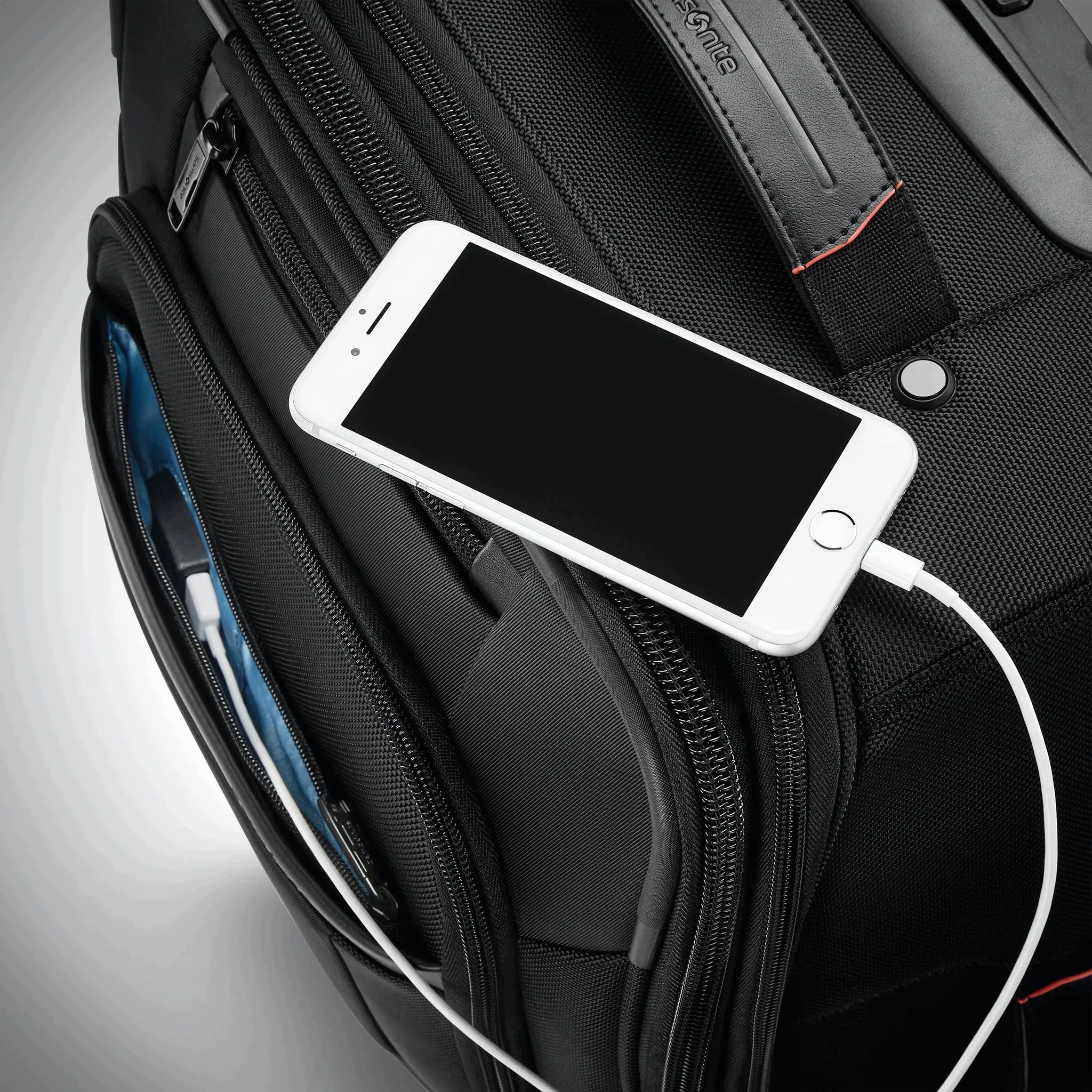 Samsonite Pro Carry-On Expandable Spinner