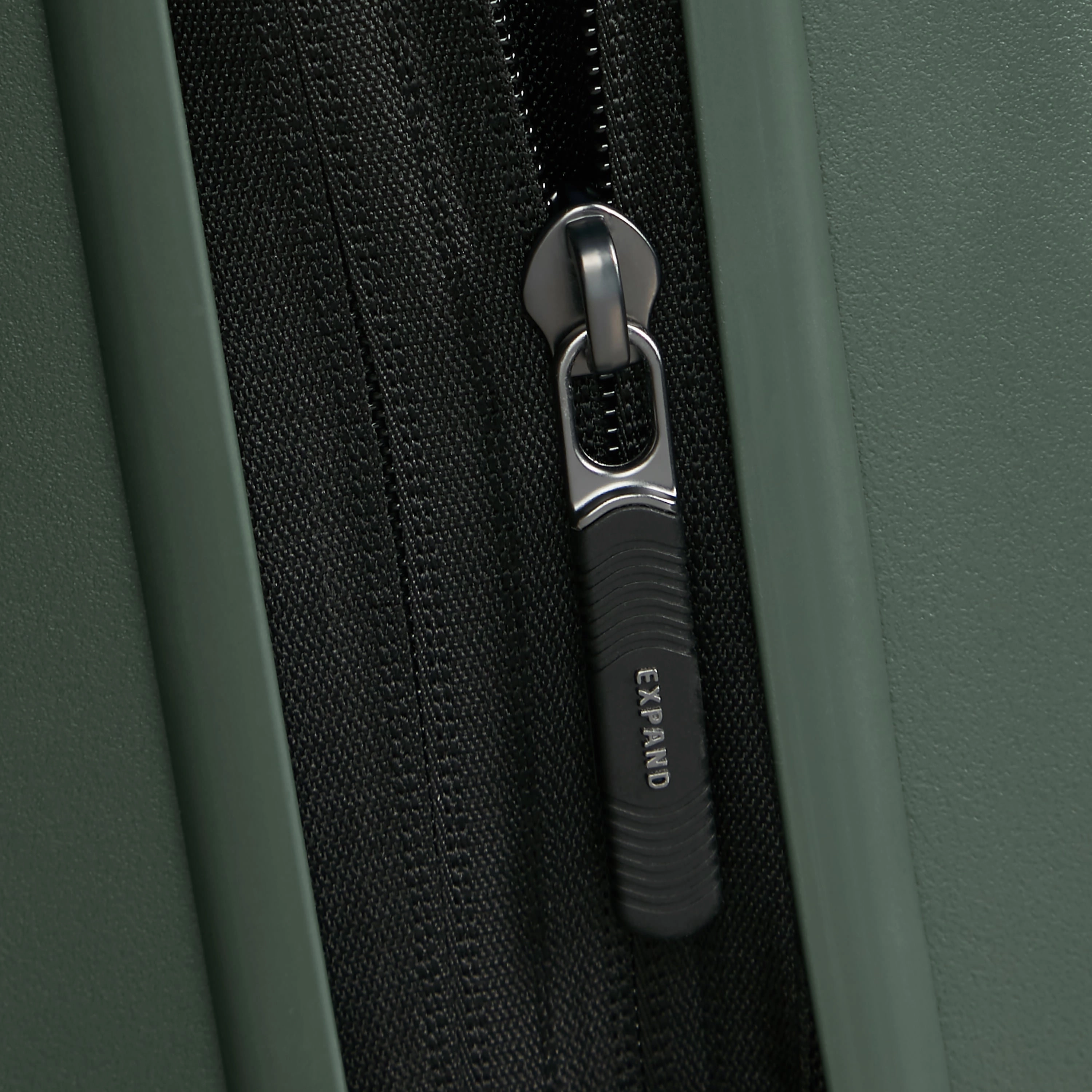 Samsonite Restackd Spinner Medium Expandable Luggage