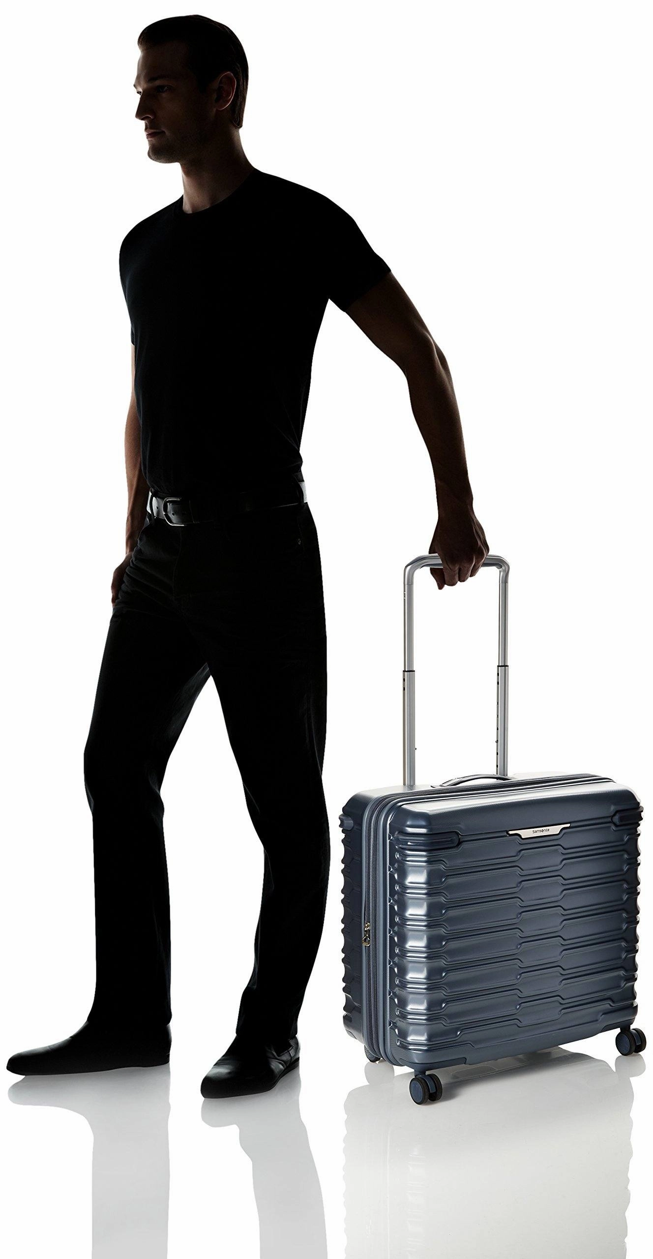 Samsonite Stryde 22" 4-Wheel Medium Luggage