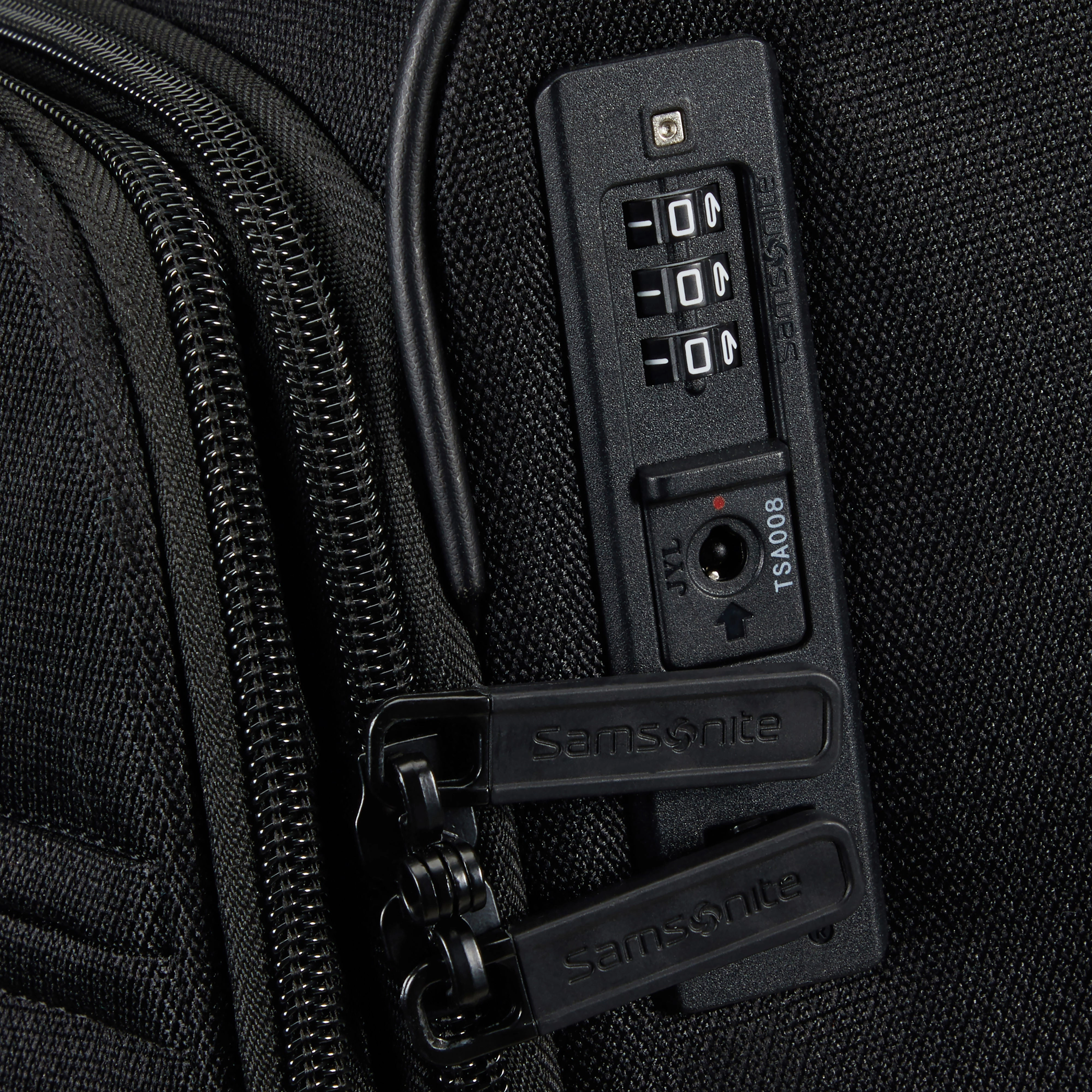 Samsonite Vaycay Spinner Large Expandable Luggage
