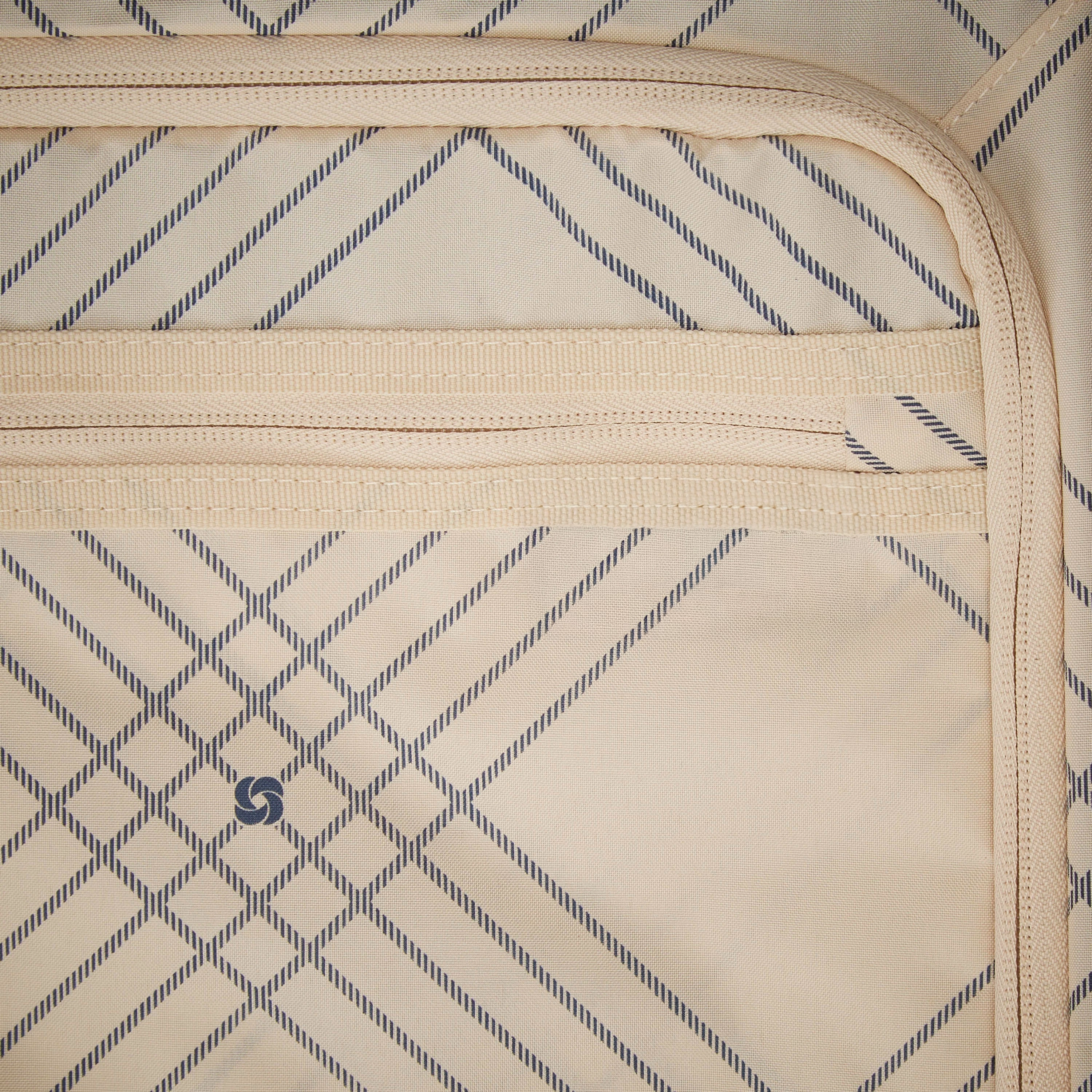 Samsonite Virtuosa Train Case