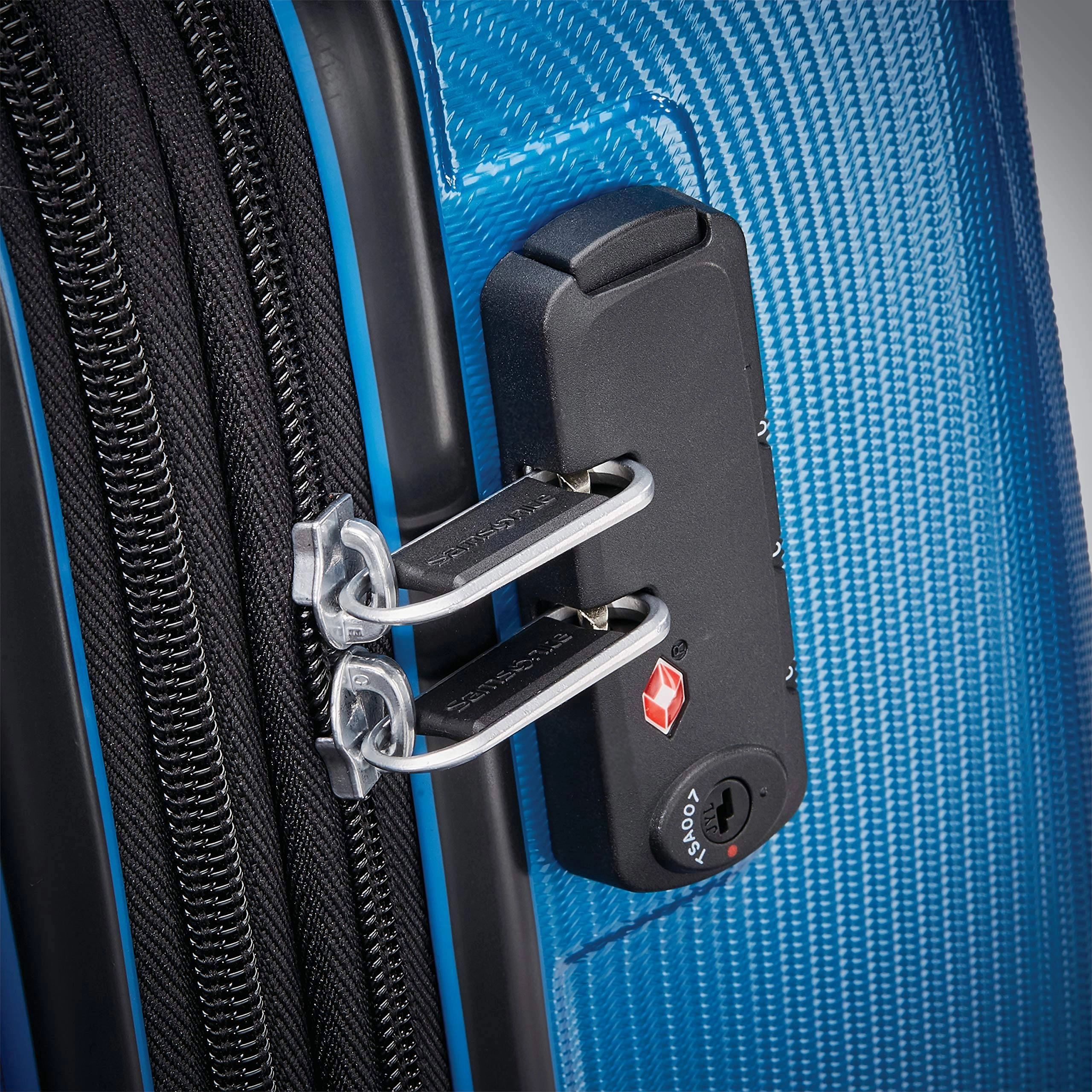 Samsonite Winfield 3 DLX 3 Piece Set (20"/24"/28") 4-Wheel Luggage Set