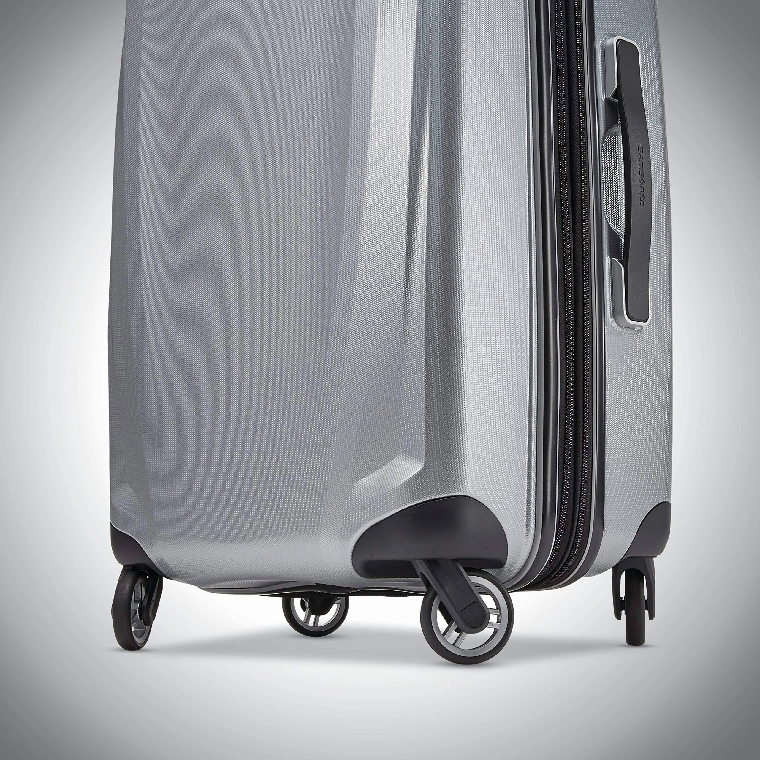 Samsonite Winfield 3 DLX Carry-On 20-Inch 4-Wheel Carry-On Luggage