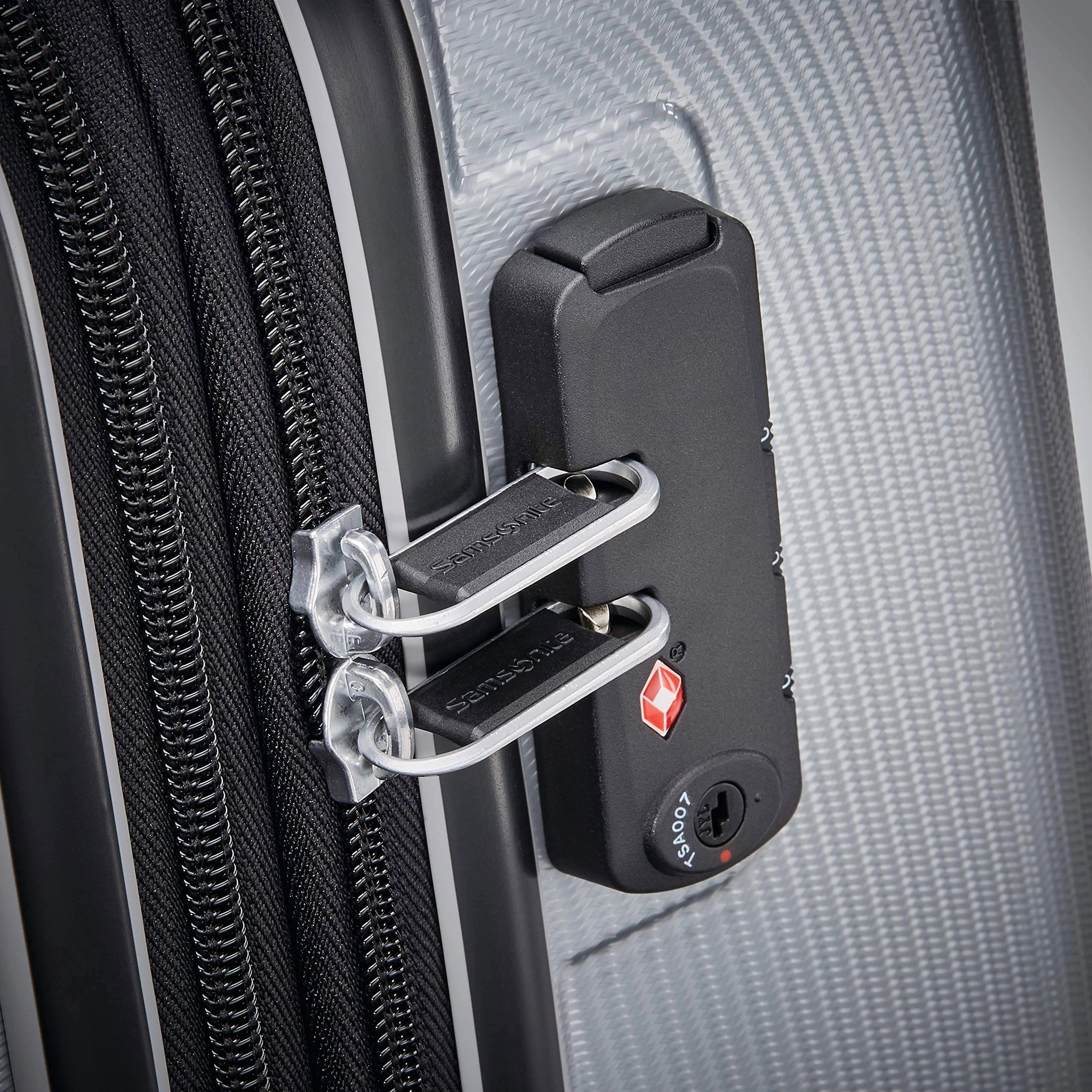 Samsonite Winfield 3 DLX Checked-Large 28-Inch 4-Wheel Large Luggage