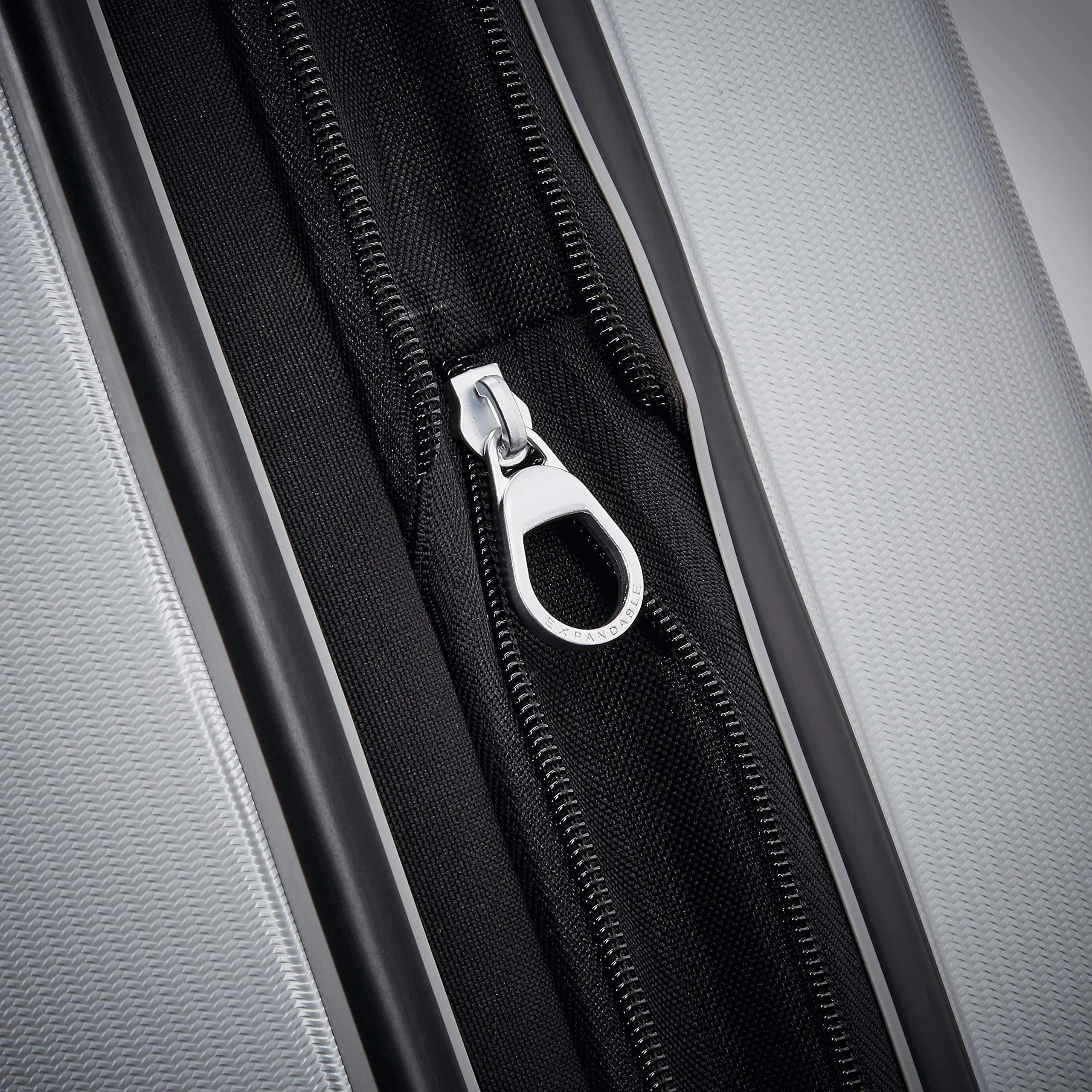 Samsonite Winfield 3 DLX Checked-Medium 25-Inch 4-Wheel Medium Luggage