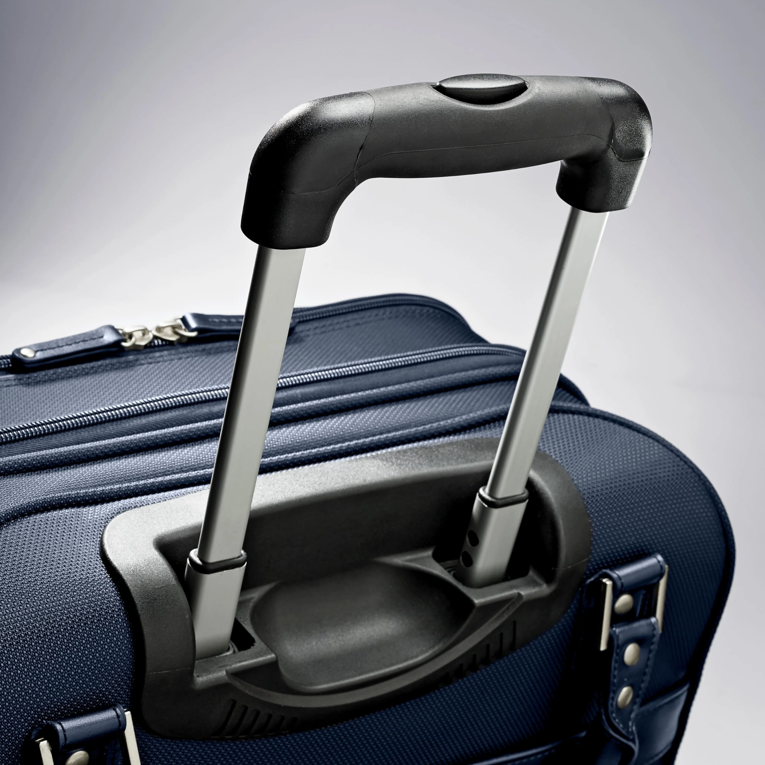 Samsonite Women's Spinner Mobile Office