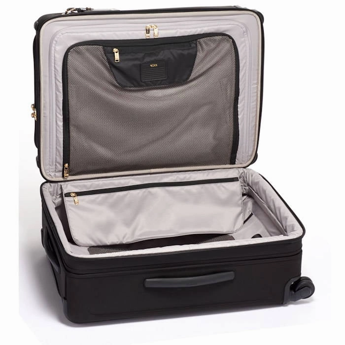 Short Trip Expandable 4 Wheeled Packing Case