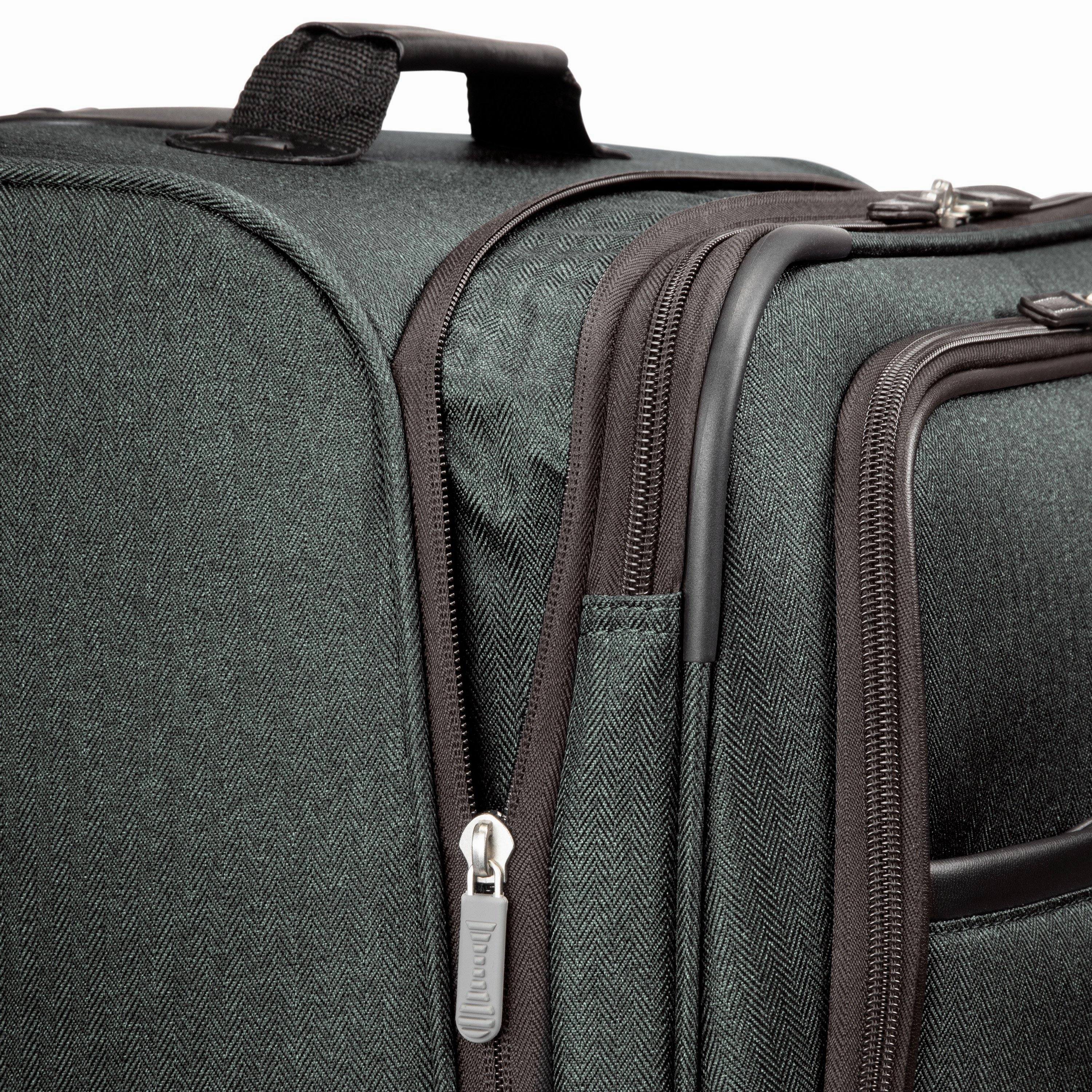 Skyway Eastlake 25" 4-Wheel Medium Luggage