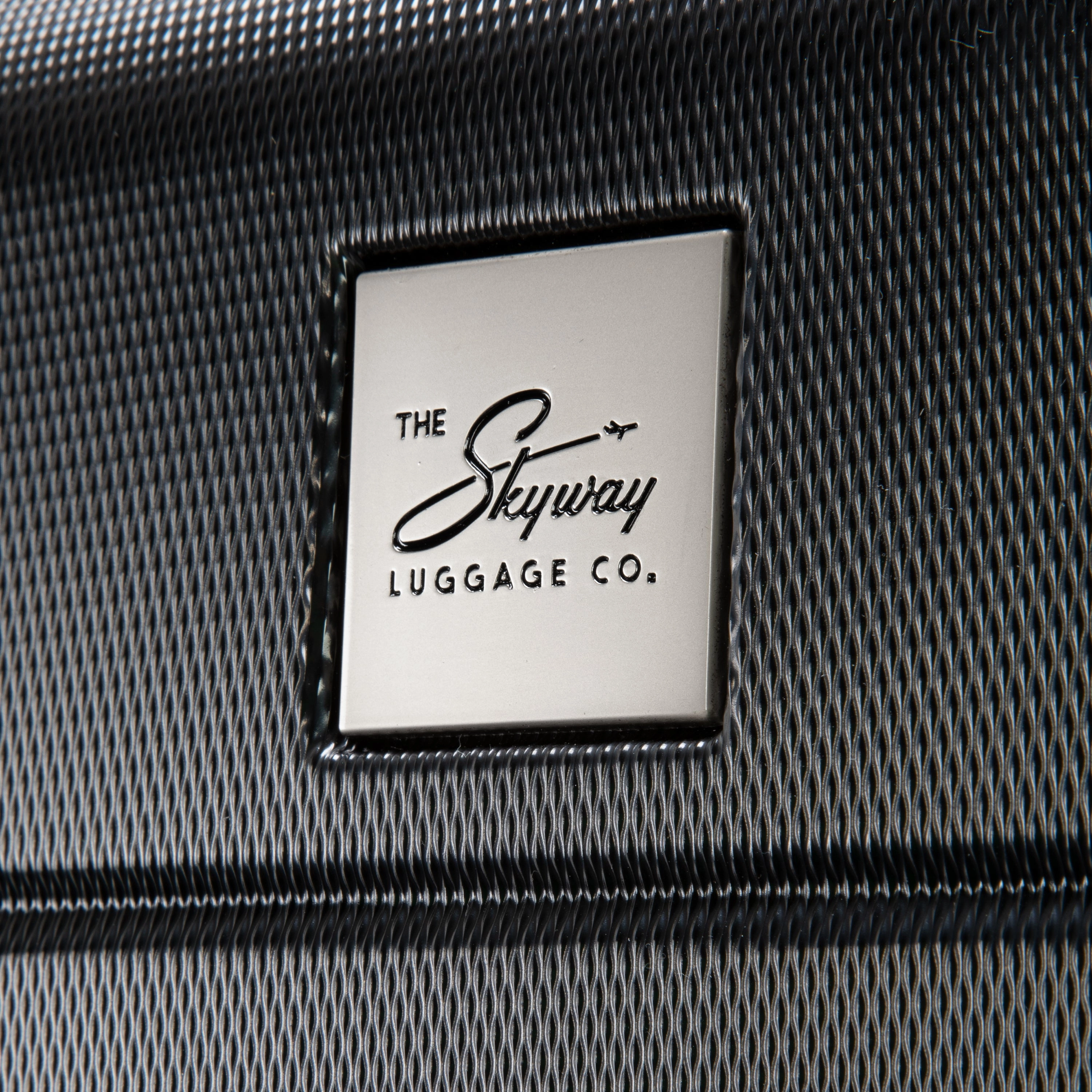 Skyway Epic 2.0 Large Expandable Spinner Luggage