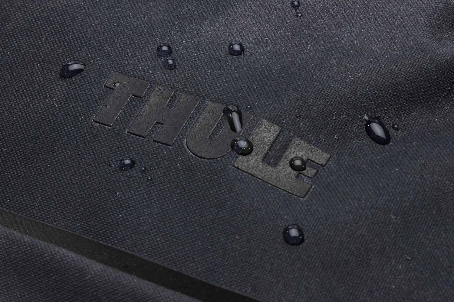 Thule Aion Carry On Spinner Luggage - Black