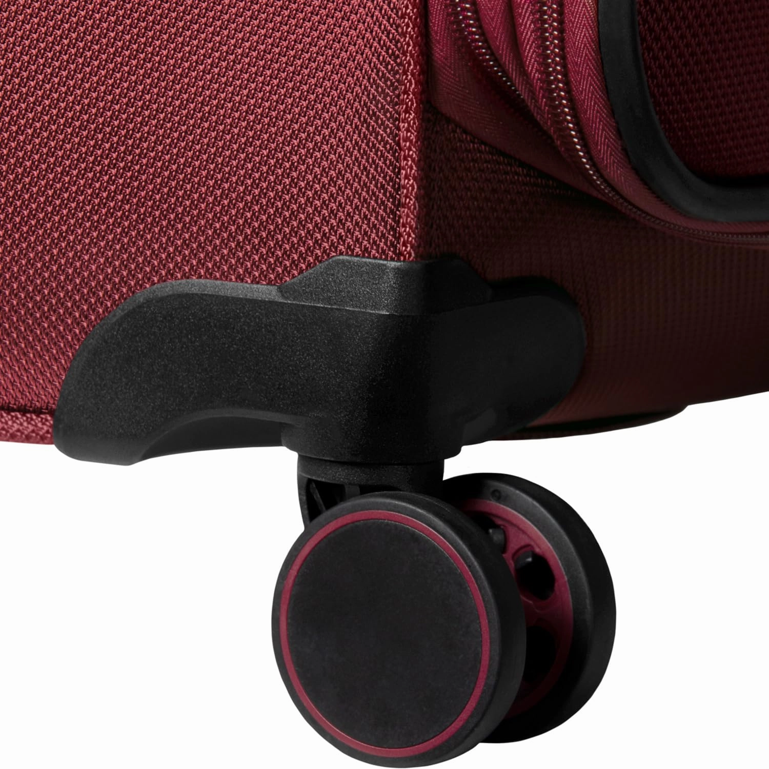 TOTAL TRAVELWARE Everest  29-Inch Large Expandable Softside Spinner